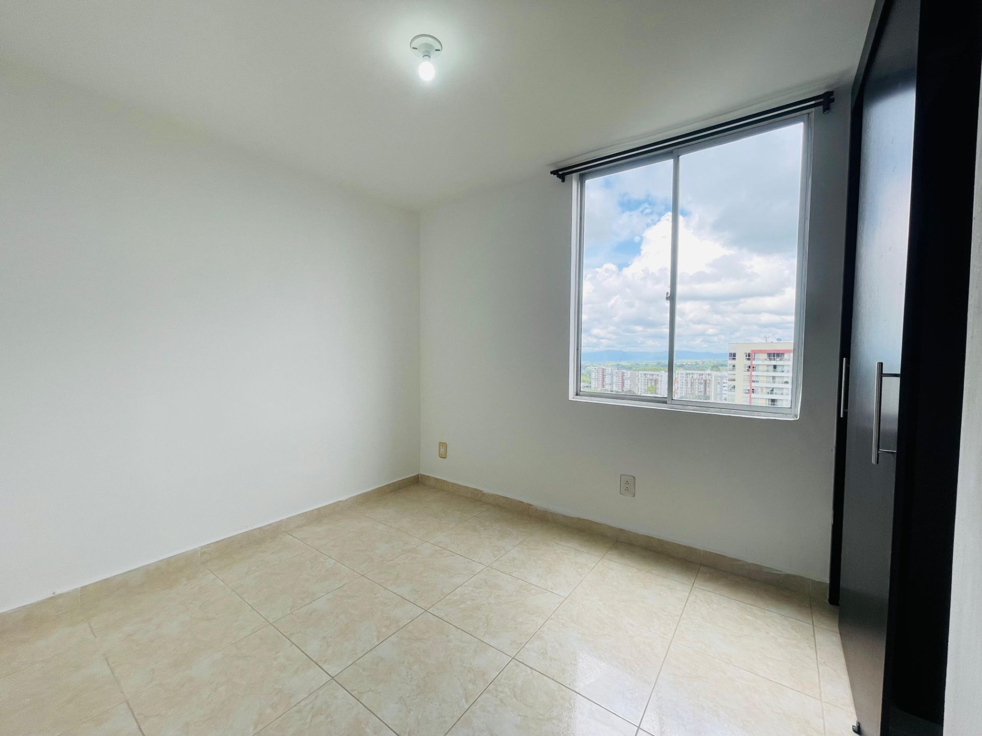 APARTAMENTO 1302 TORRE C (21).jpeg