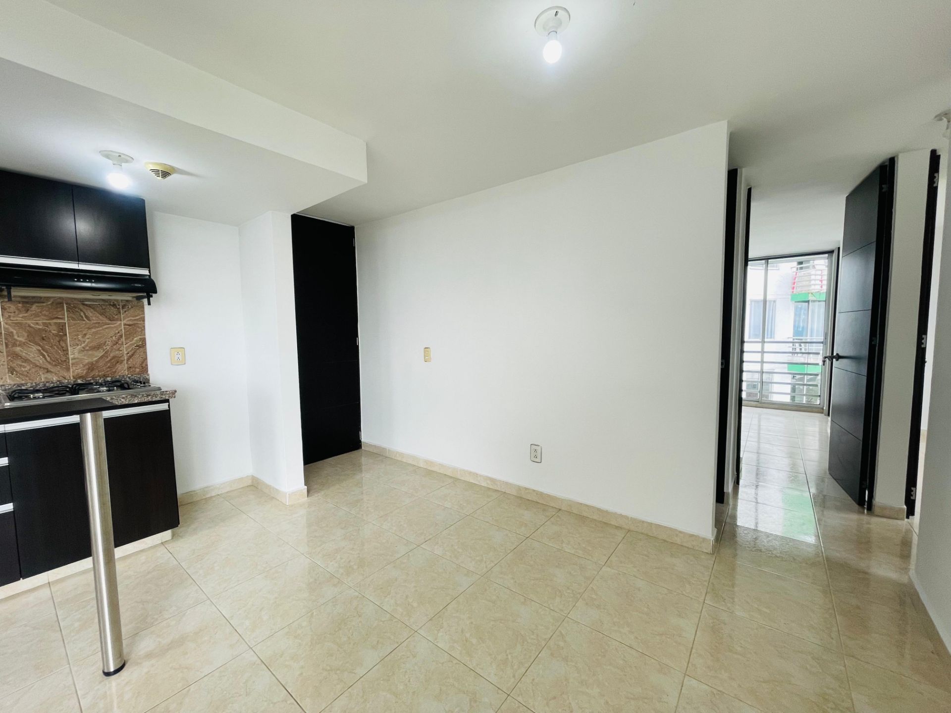 APARTAMENTO 1302 TORRE C (31).jpeg