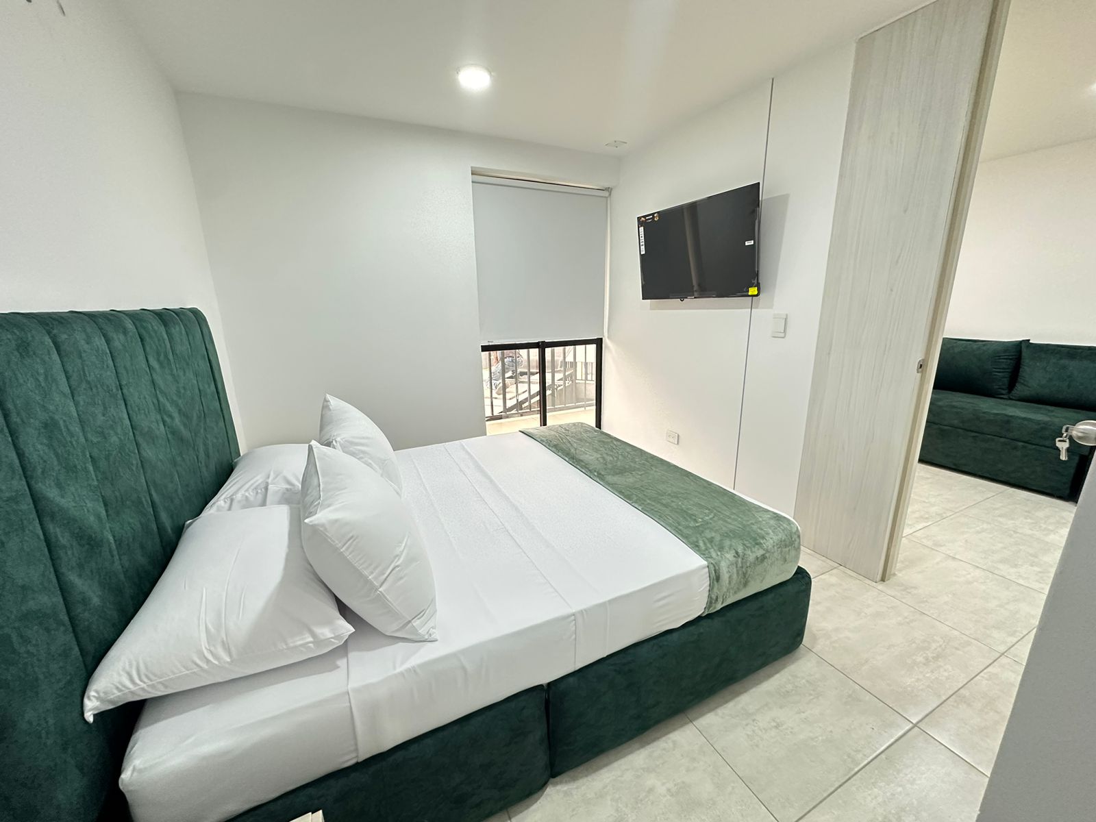 Apartaestudio amoblad en avenida 19 norte alquiler por noches  (14).jpeg
