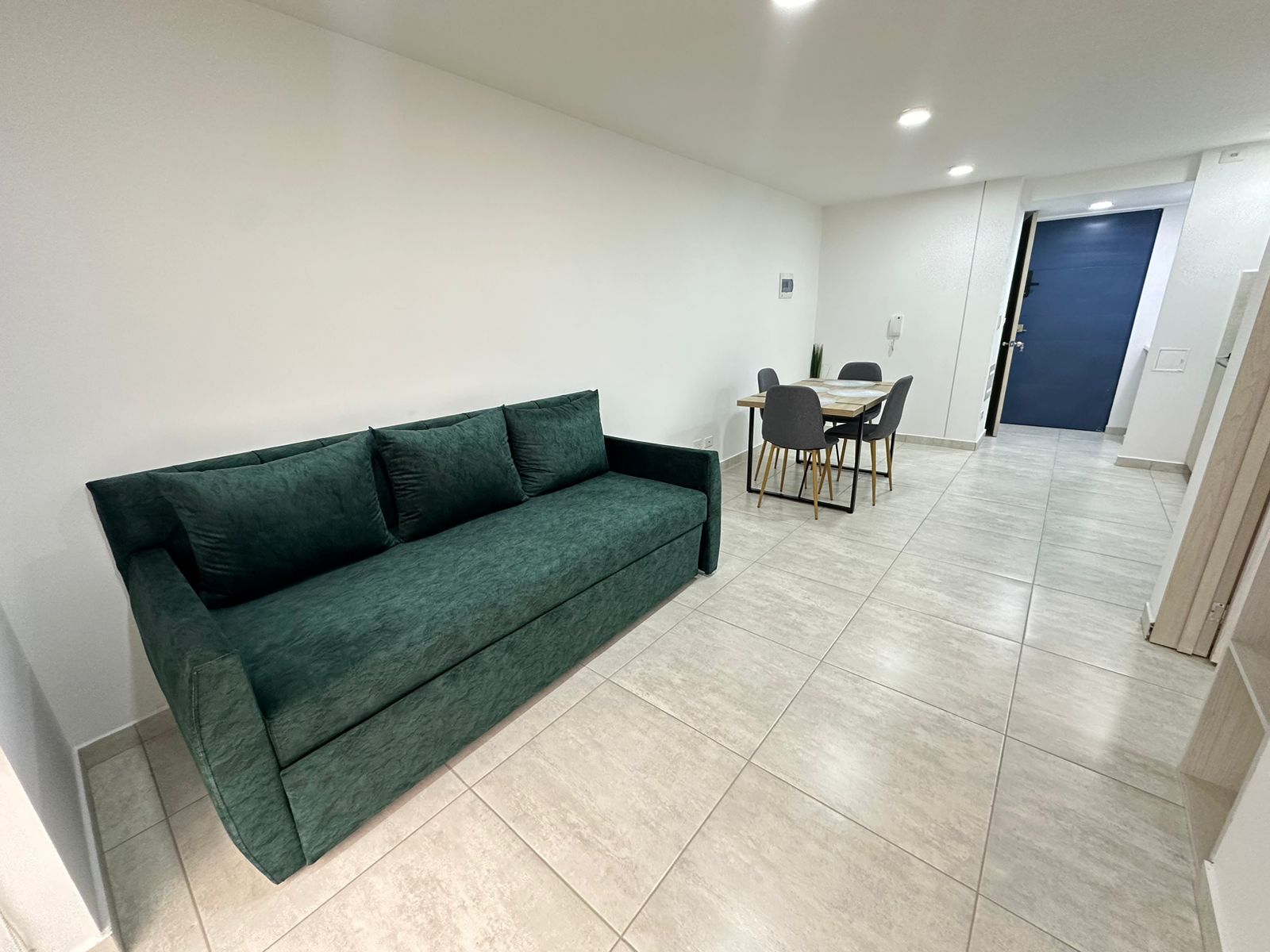 Apartaestudio amoblad en avenida 19 norte alquiler por noches  (1).jpeg