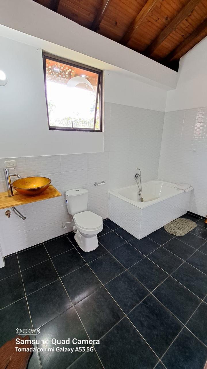 Casa Campestre Para venta Sector Cartago Valle (15).jpeg