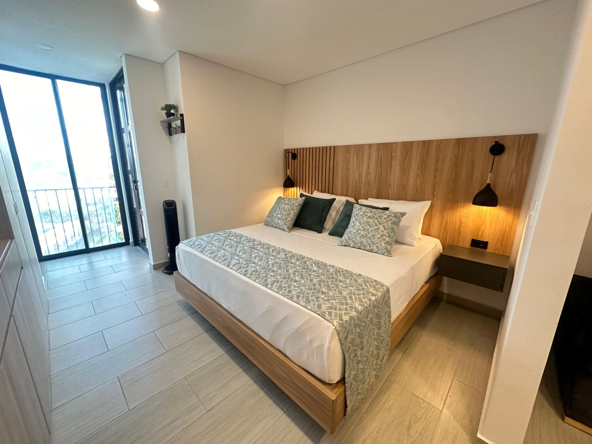 hermoso apartaestudio amoblado en barrio laureles alquiler por noches  (22).jpg