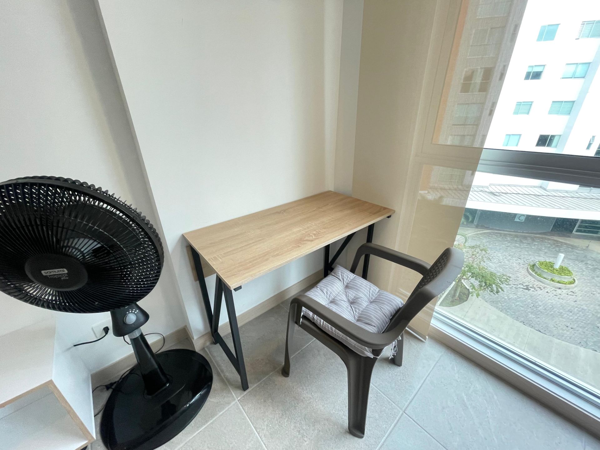 hermosos apartaestudio amoblado en avenida 19 norte  (3).jpg