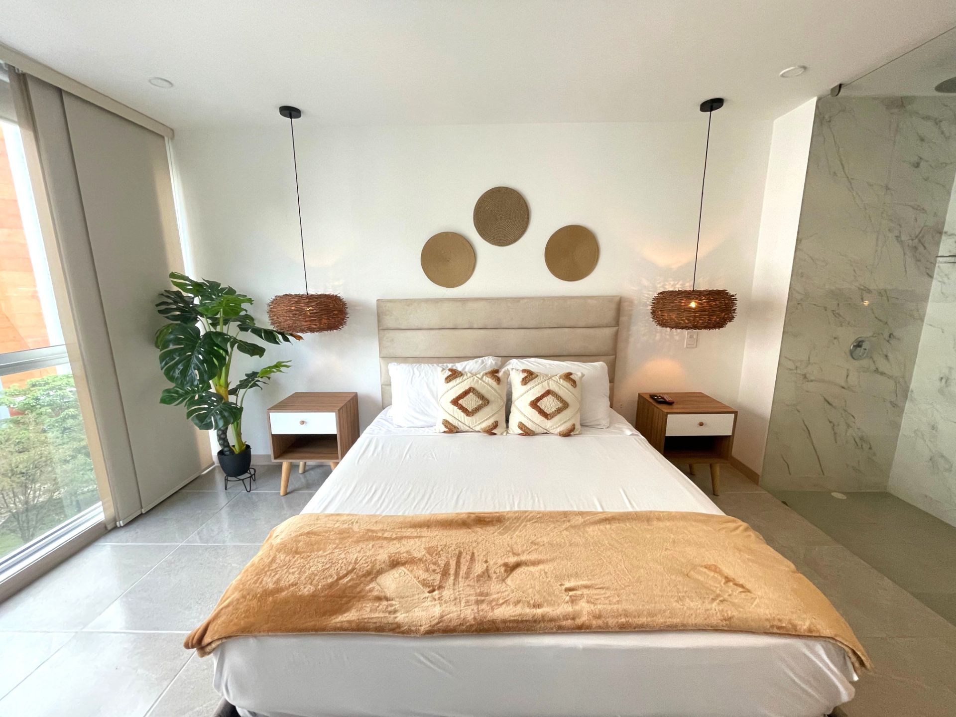 hermosos apartaestudio amoblado en avenida 19 norte  (8).jpg