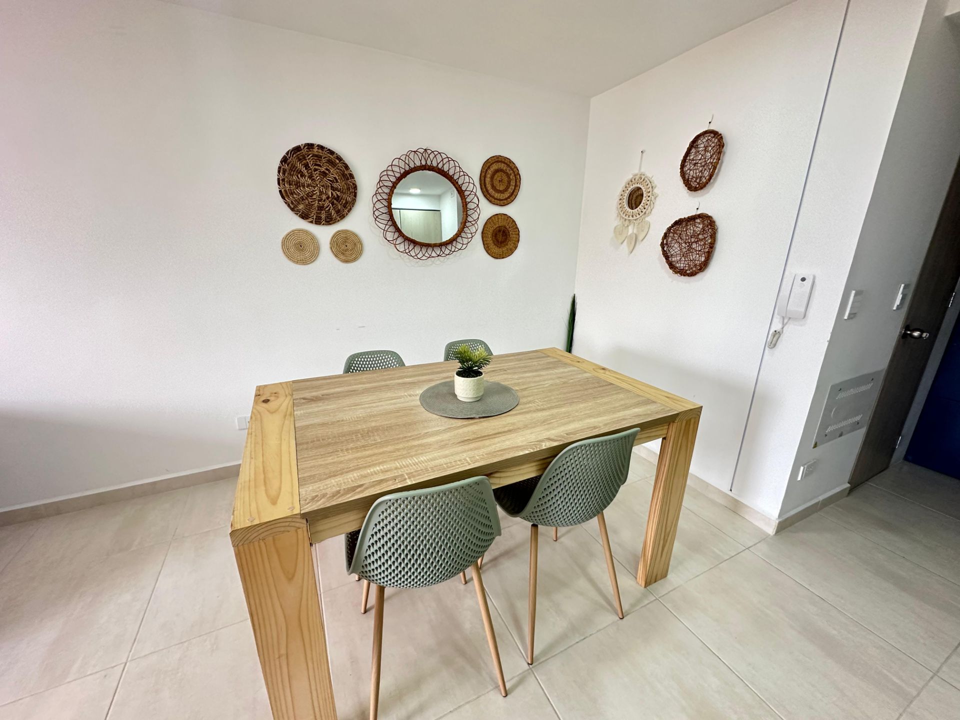 hermoso apartaestudio amoblados en avenida 19 norte alquiler por noches (21).jpg