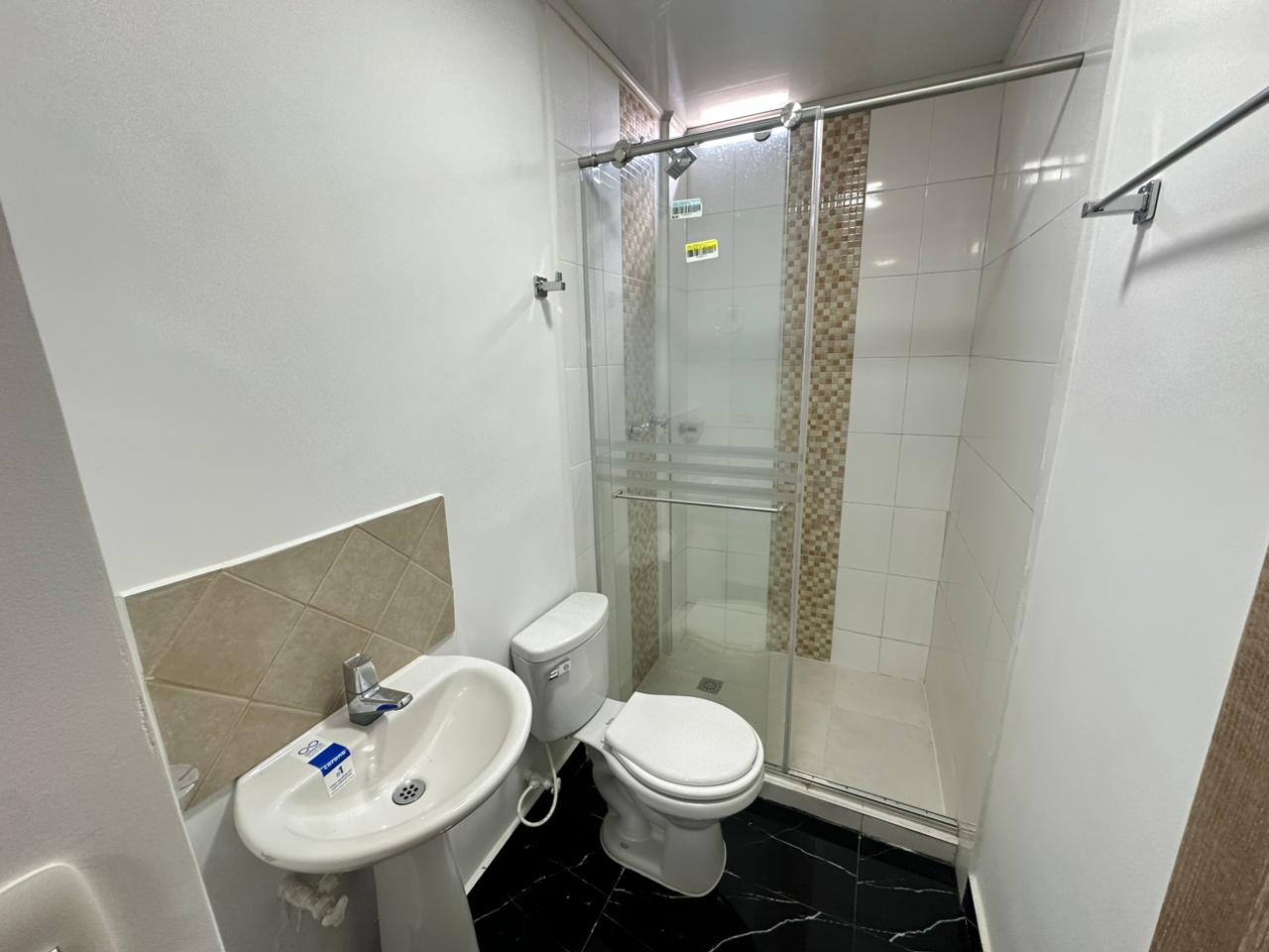 Edificio en venta en quimbaya (11).jpg