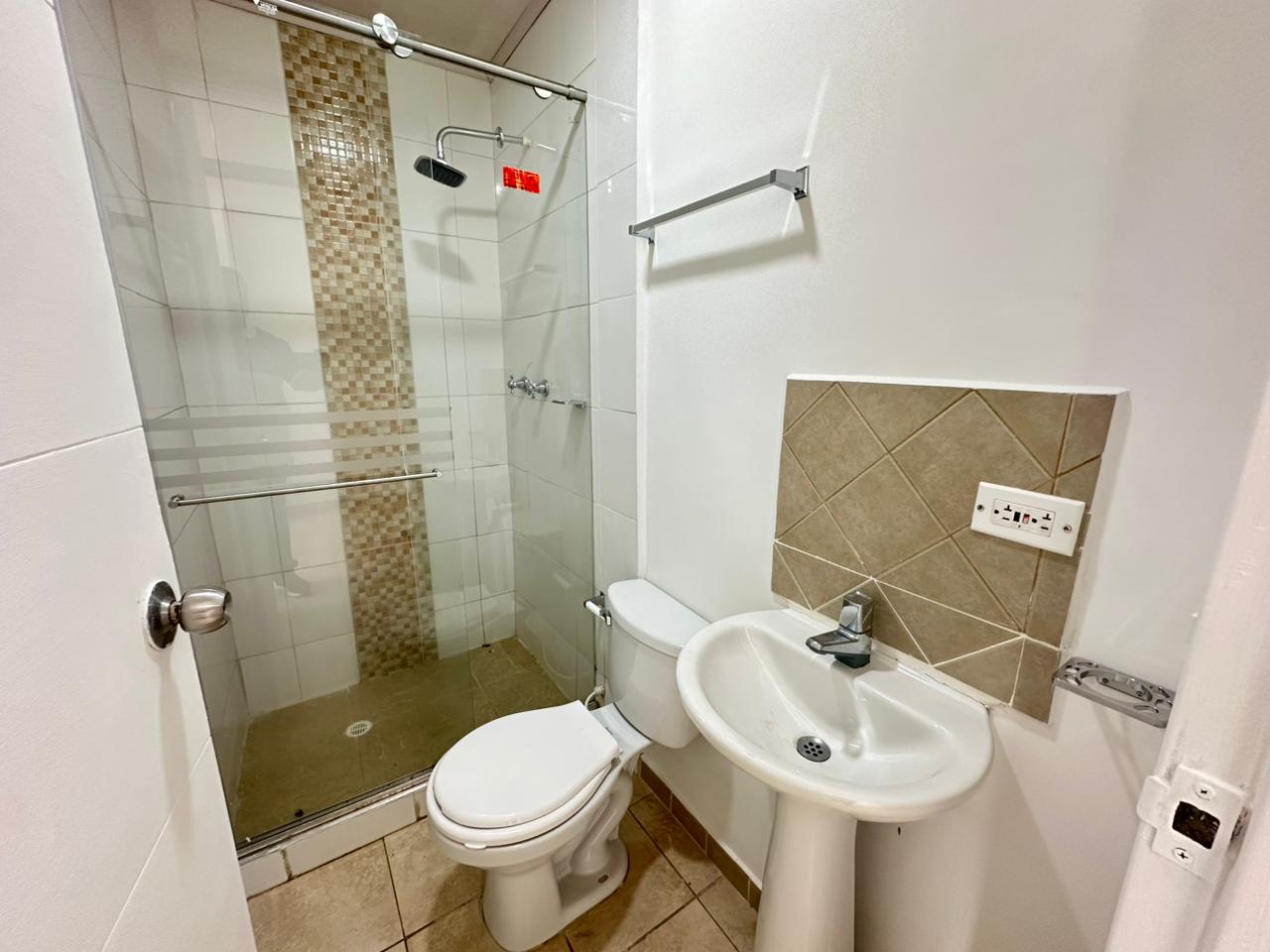 Edificio en venta en quimbaya (21).jpg