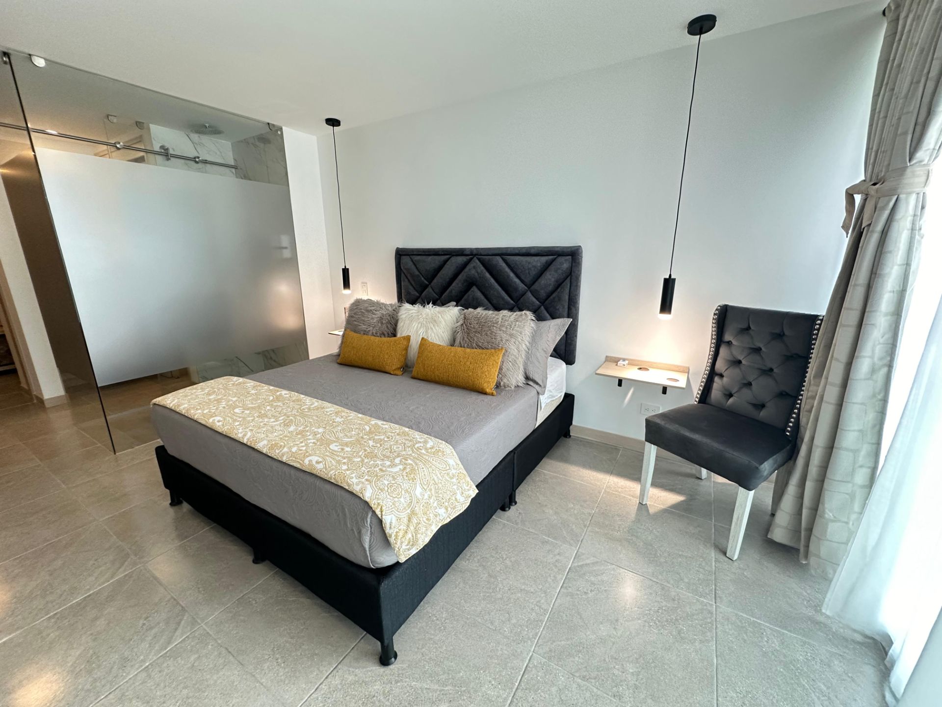 Lindo apartaestudio en avenida centenario alquiler por noches  (22).jpg