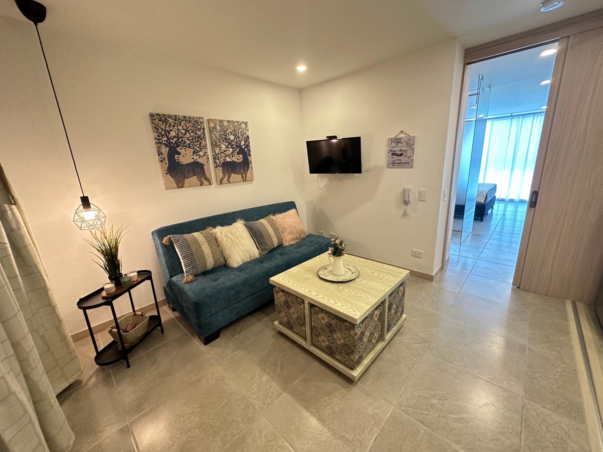 Lindo apartaestudio en avenida centenario alquiler por noches  (44).jpg