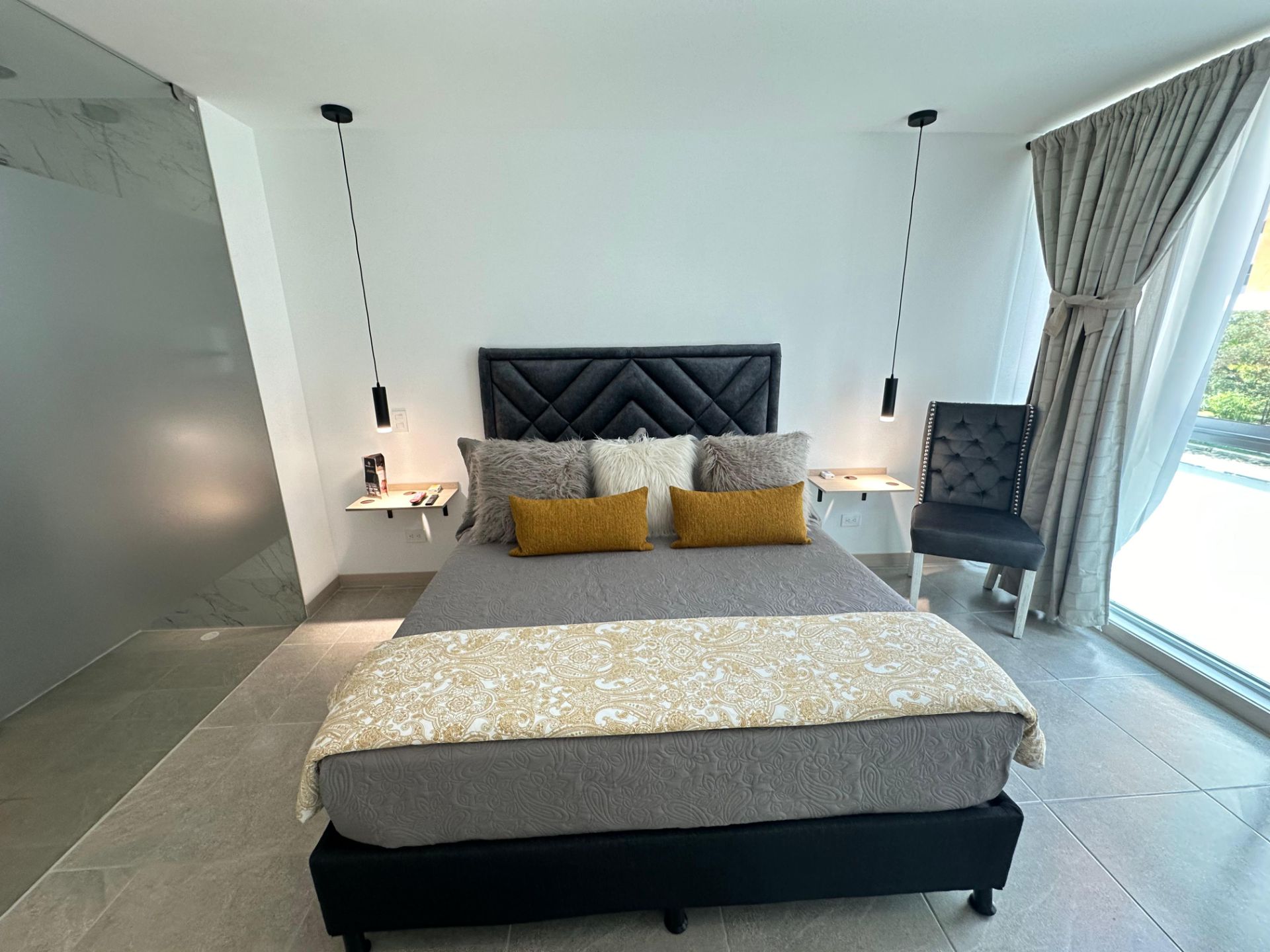 Lindo apartaestudio en avenida centenario alquiler por noches  (37).jpg