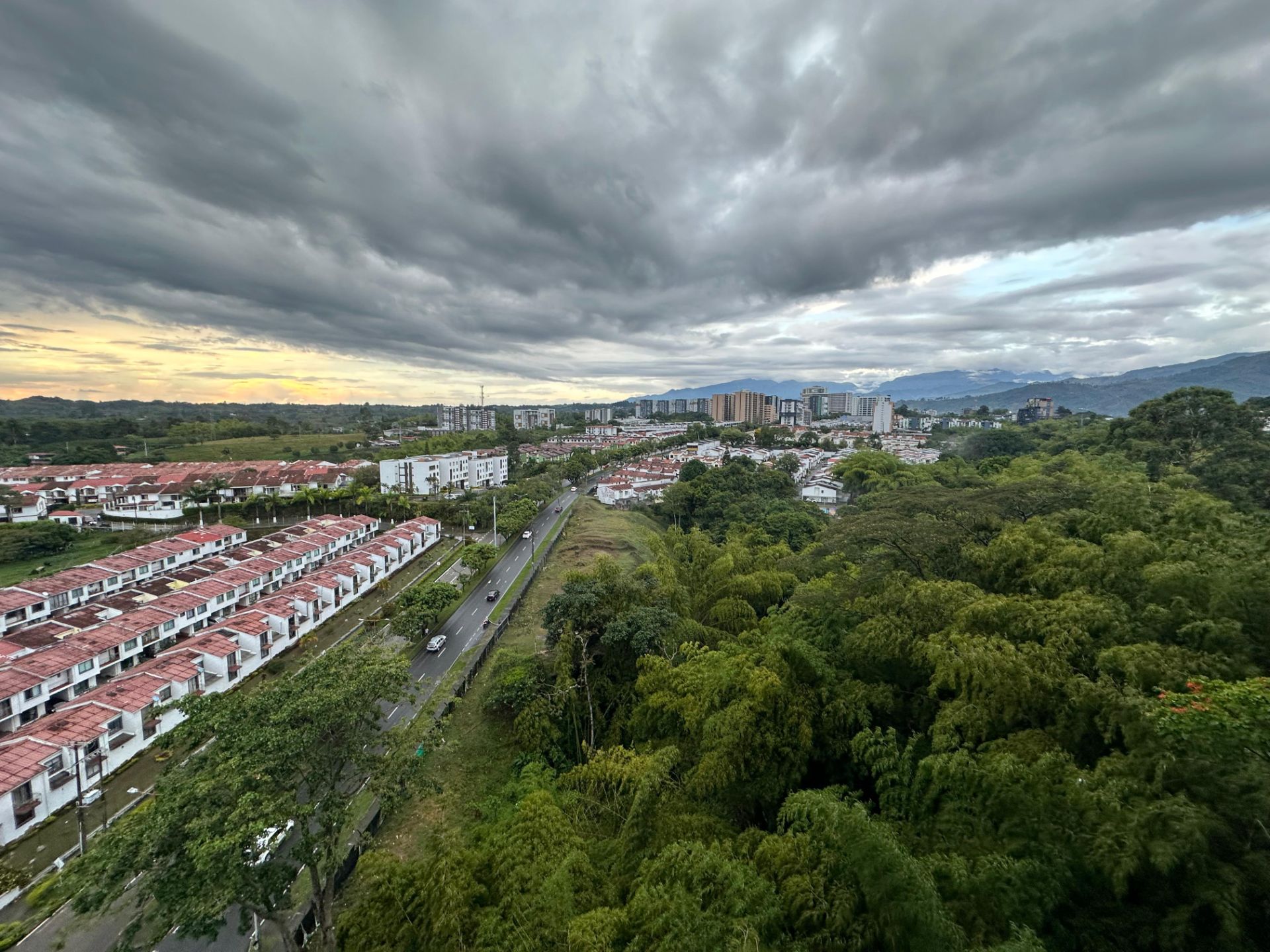 hermoso apartaestudio amoblado en laureles alquiler por noches (3).jpeg