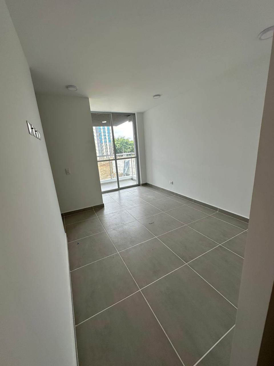 Se vende apartamento en la avenida centenario (14).jpg