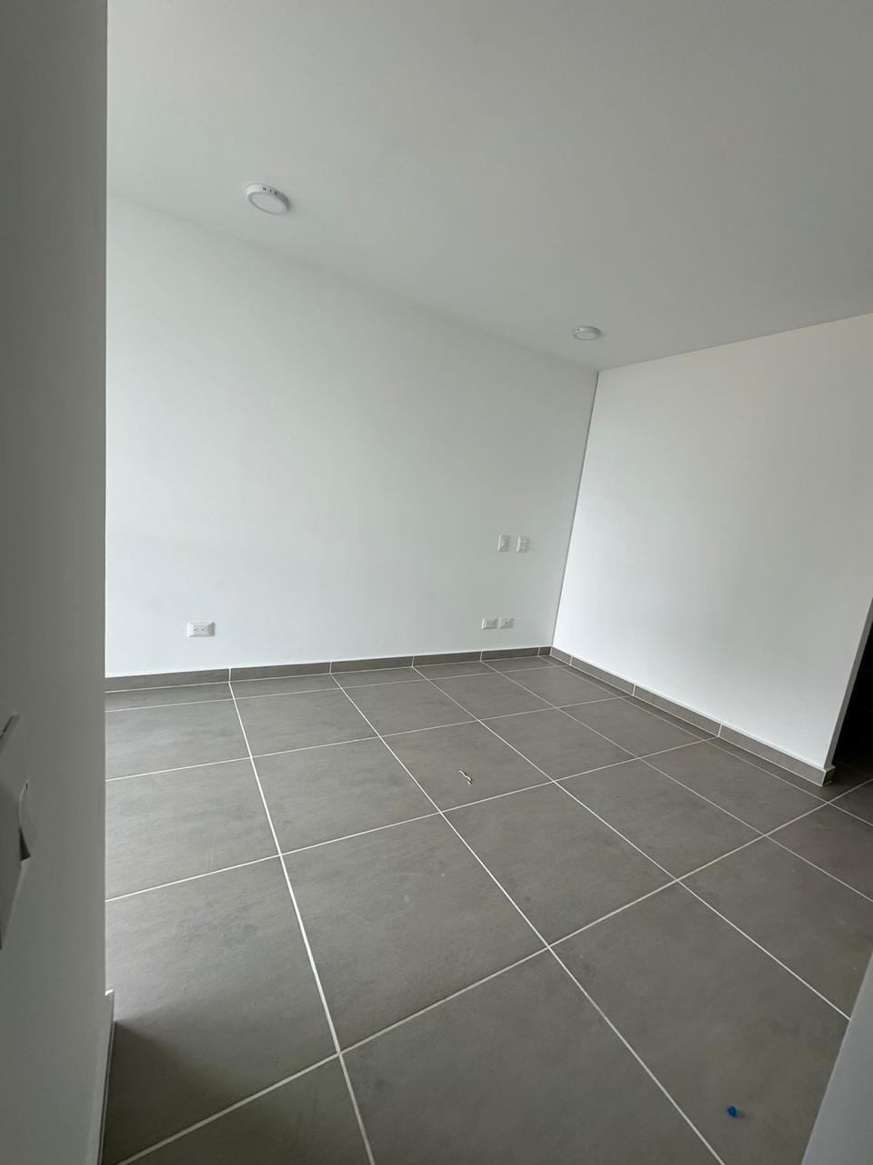 Se vende apartamento en la avenida centenario (11).jpg