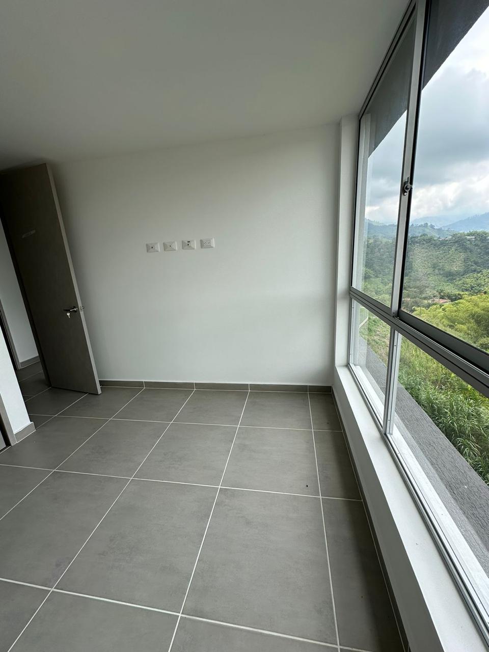Se vende apartamento en la avenida centenario (9).jpg