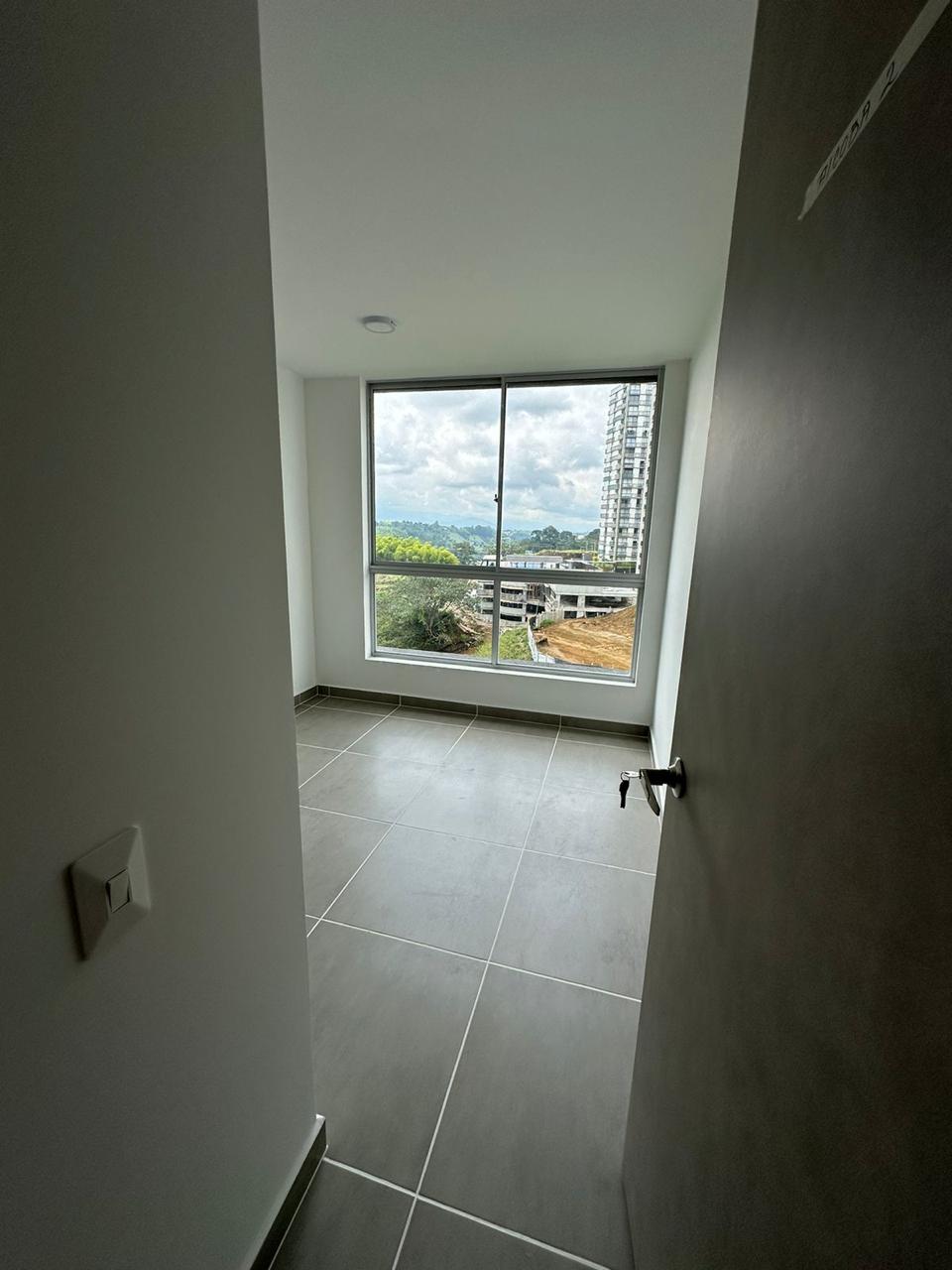 Se vende apartamento en la avenida centenario (7).jpg