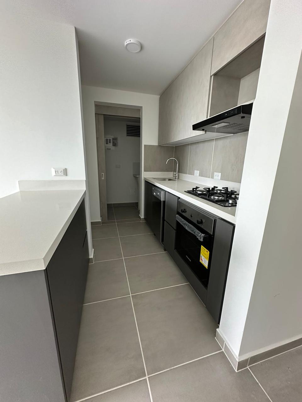 Se vende apartamento en la avenida centenario (1).jpg