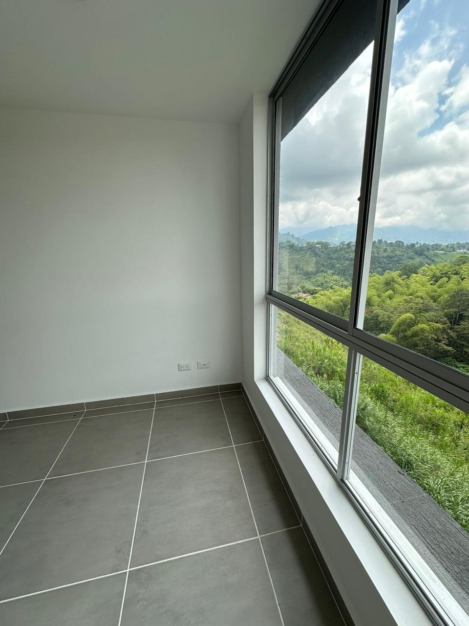 Se vende apartamento en la avenida centenario (5).jpg