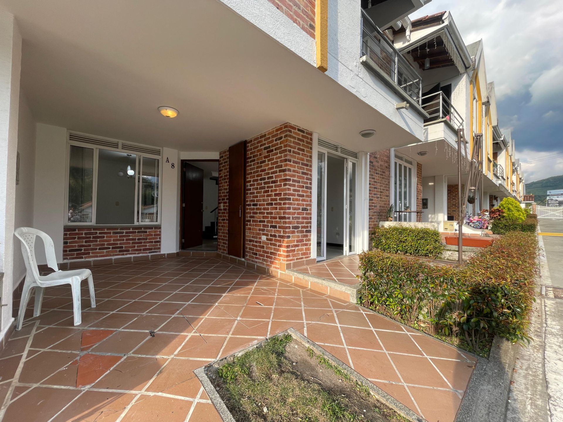 CASA QUINTAS DE LA CASTELLANA A-8 (6).jpeg