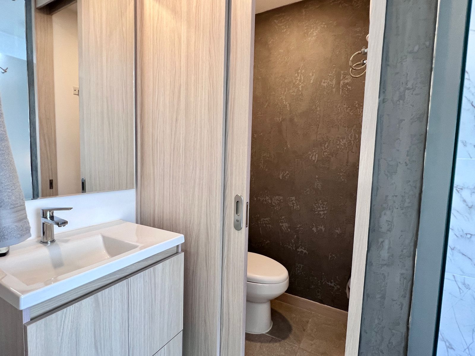 EN VENTA APARTAESTUDIO AMOBLADO (.6.jpg