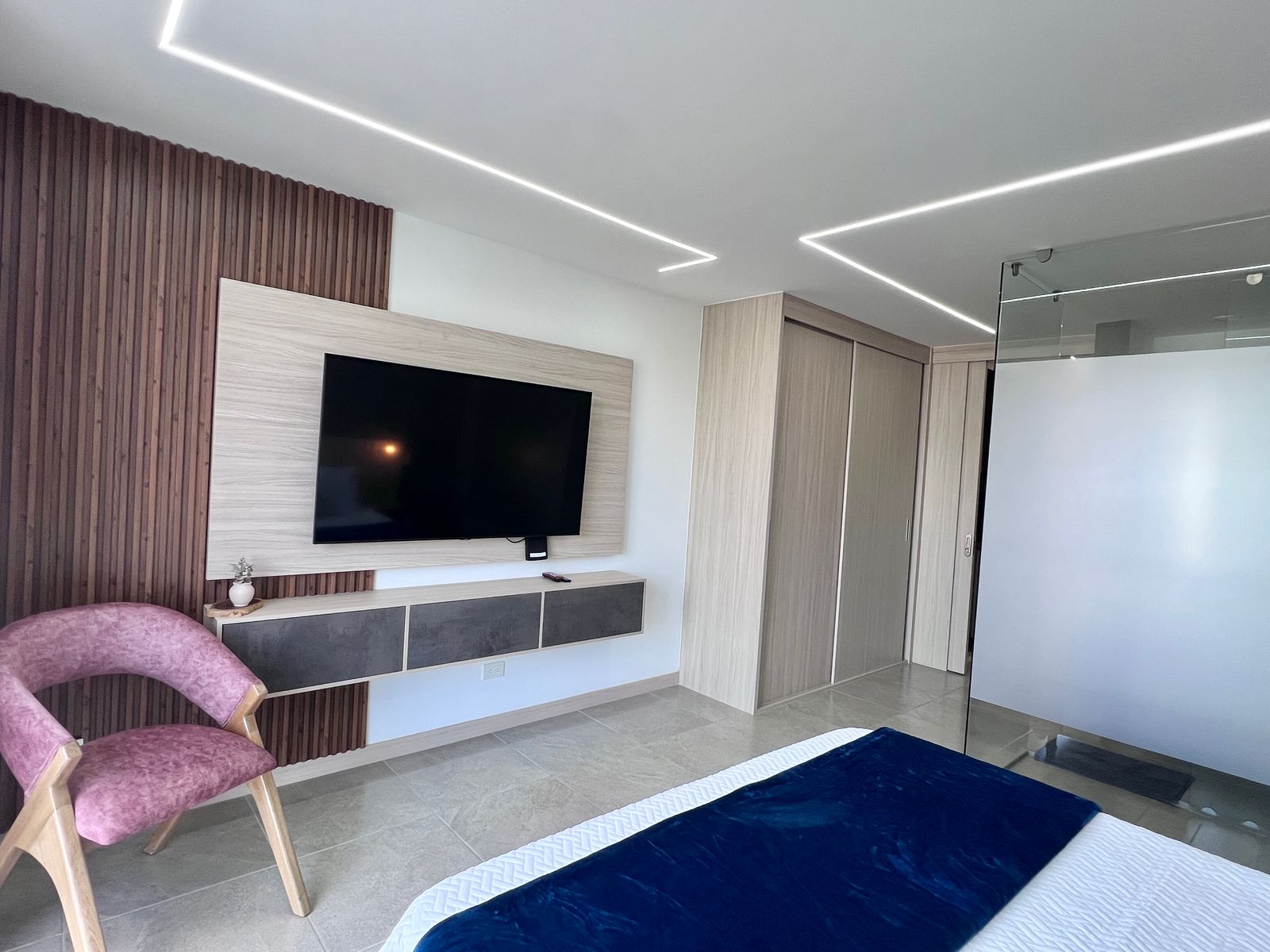 EN VENTA APARTAESTUDIO AMOBLADO 5.jpg