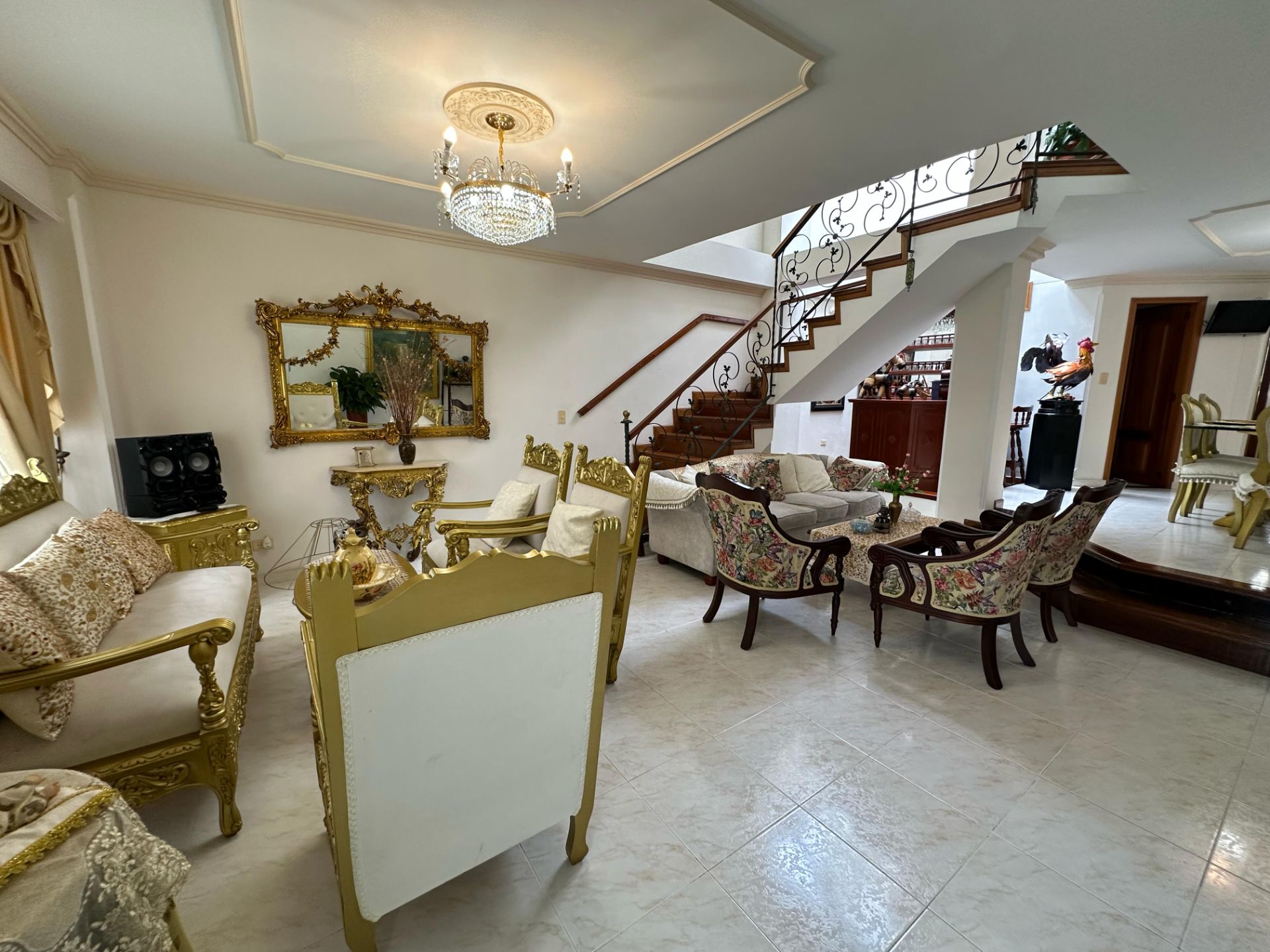 SE VENDE CASA EN LAURELES  (11).jpg
