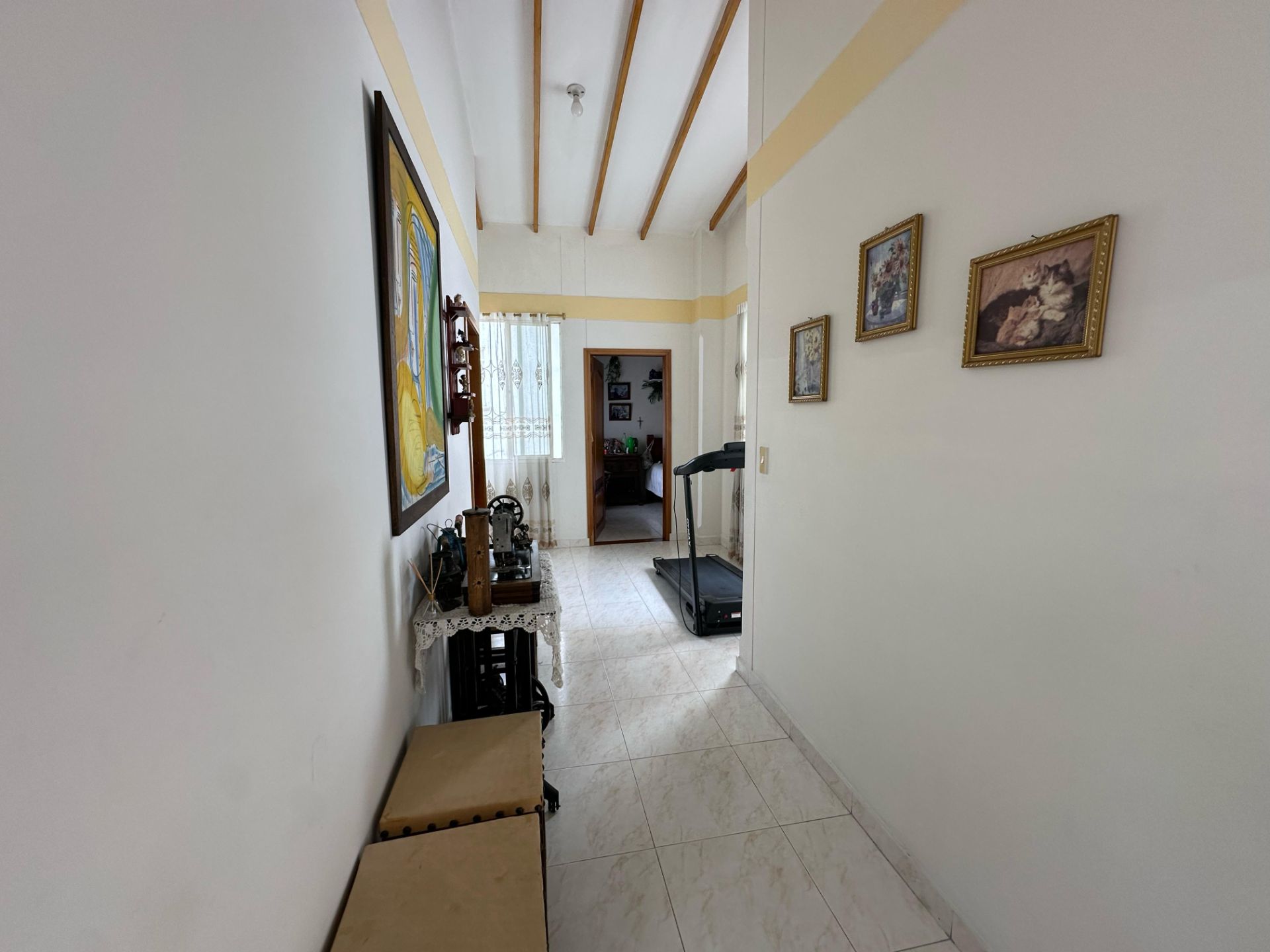 SE VENDE CASA EN LAURELES  (31).jpg