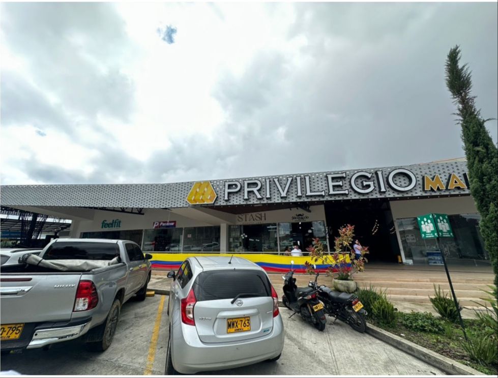 SE VENDE BURBUJA EN MALL PRIVILEGIO  (19).jpeg