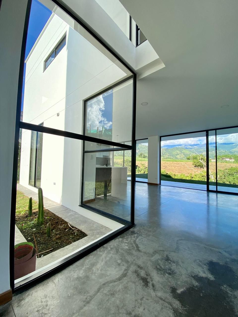 SE VENDE CASA CAMPESTRE EN CALARCA  20..jpeg
