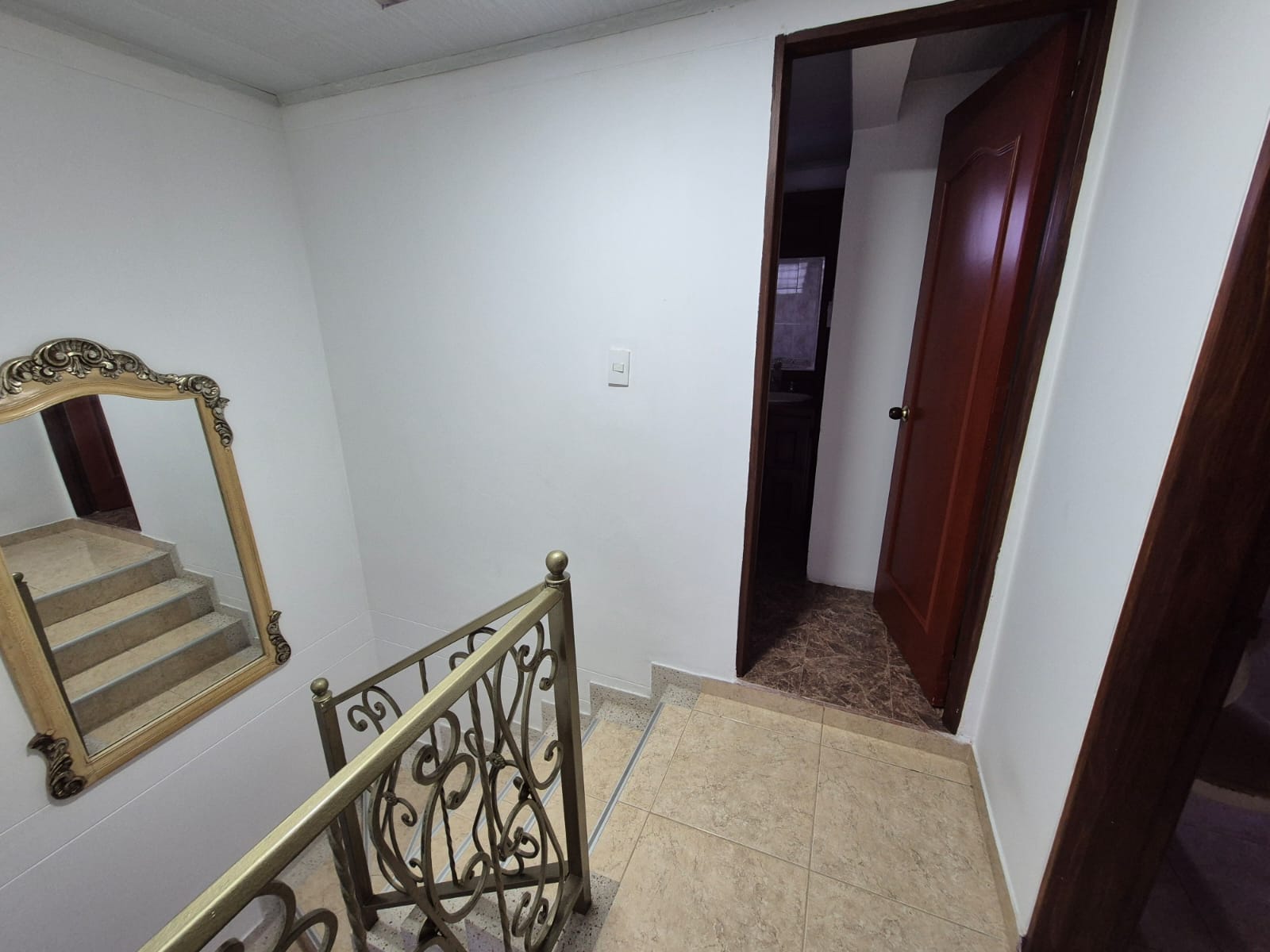 SE VENDE CASA AV. CENTENARIO 6..jpeg