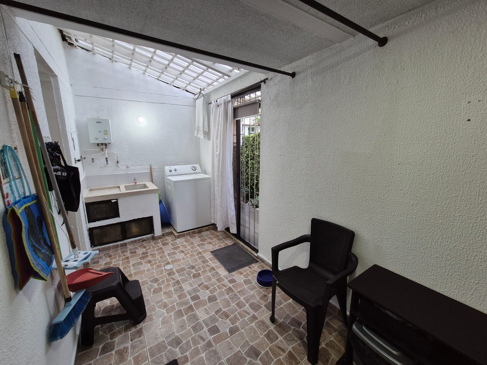 SE VENDE CASA AV. CENTENARIO 20..jpeg