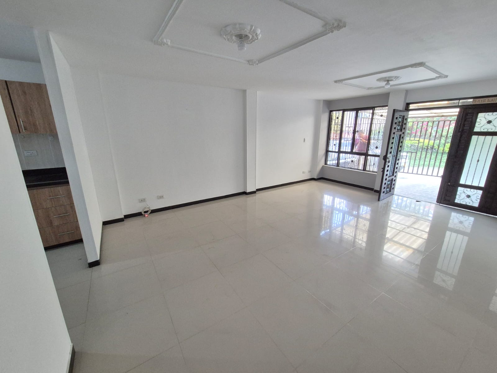 SE VENDE CASA EN LAS AMERICAS  1..jpeg