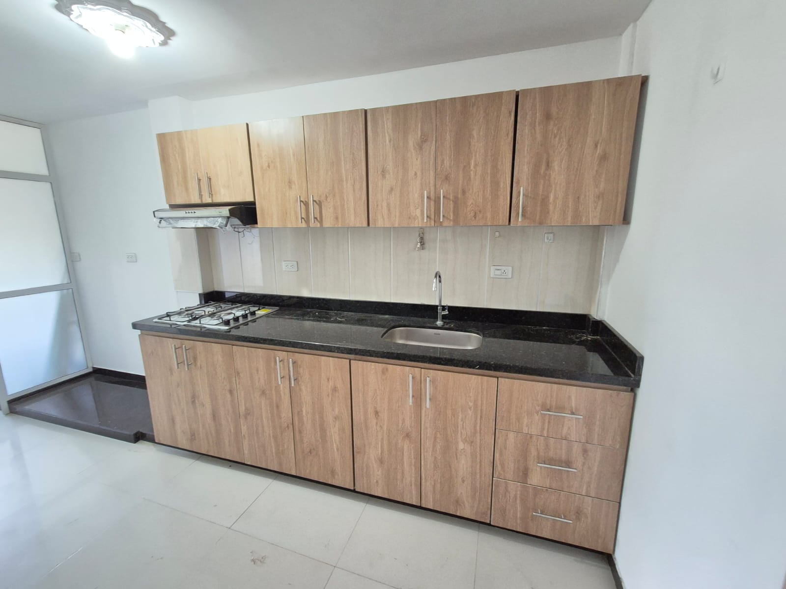 SE VENDE CASA EN LAS AMERICAS  3..jpeg