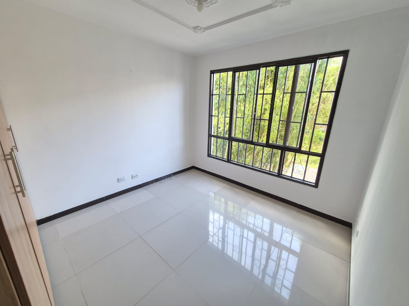 SE VENDE CASA EN LAS AMERICAS  21..jpeg
