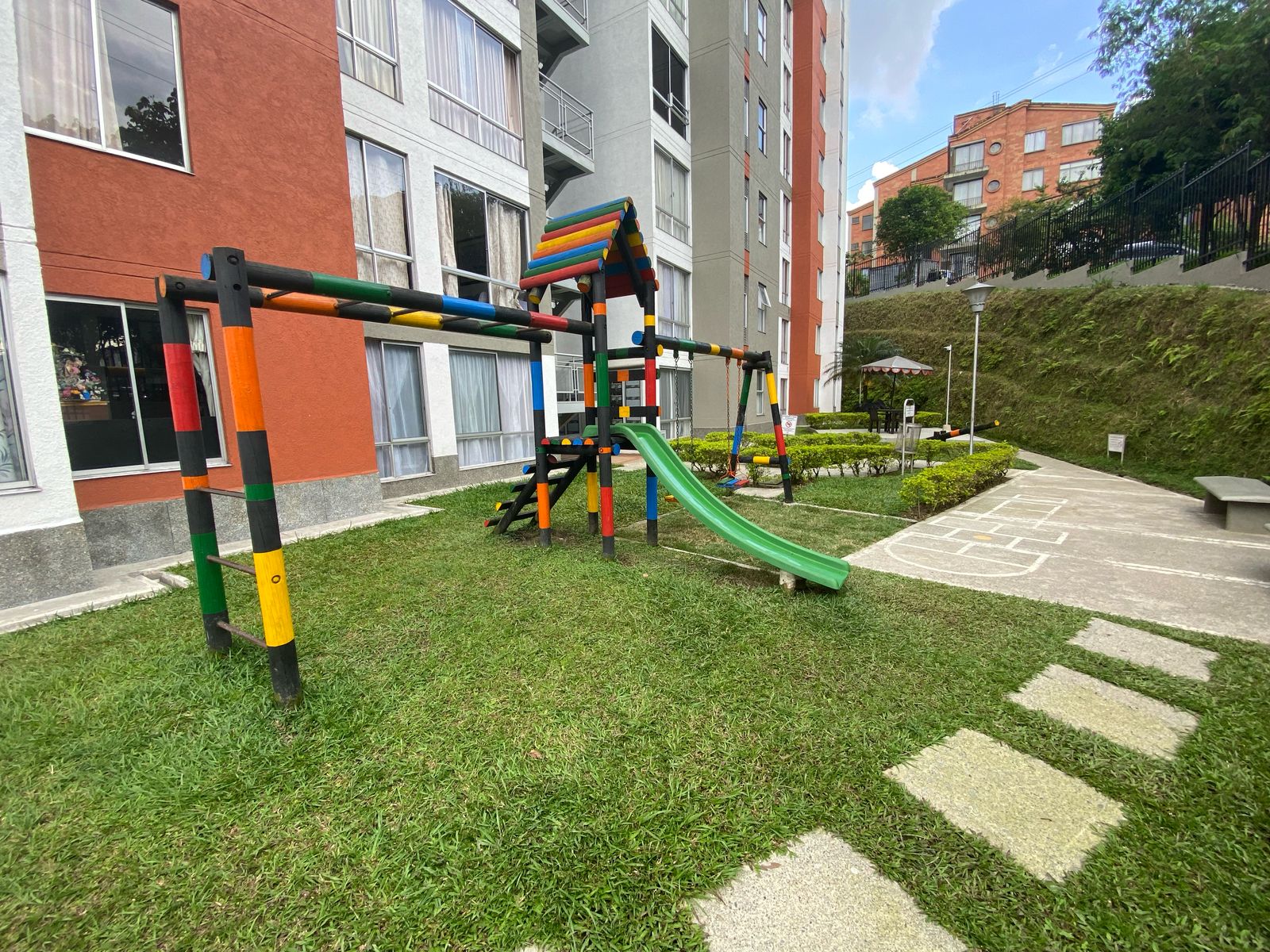 SE VENDE APARTAMENTO EN AVENIDA 19 N 27..jpeg