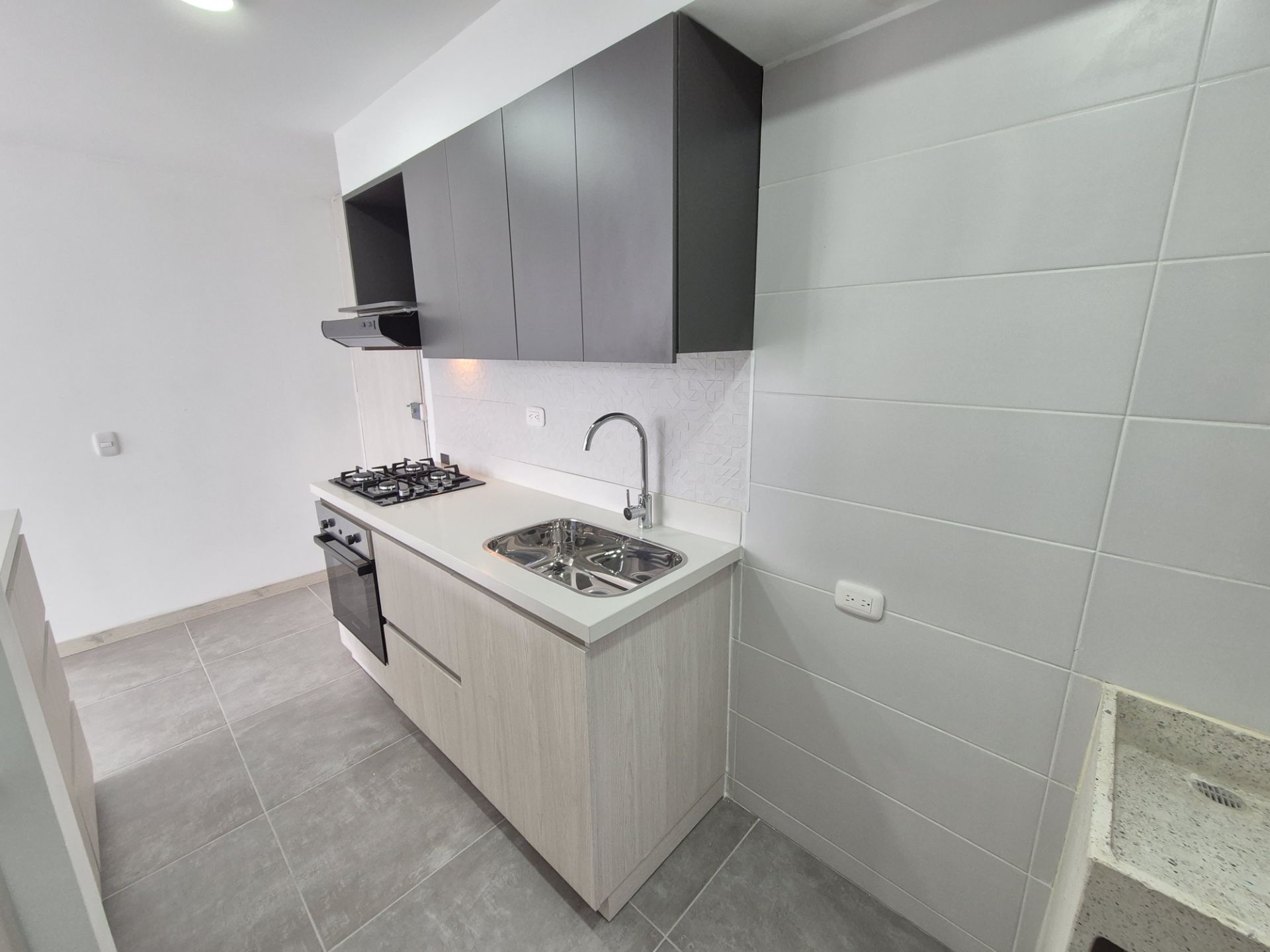 SE VENDE APARTAMENTO MONTEAZUL  2..jpg