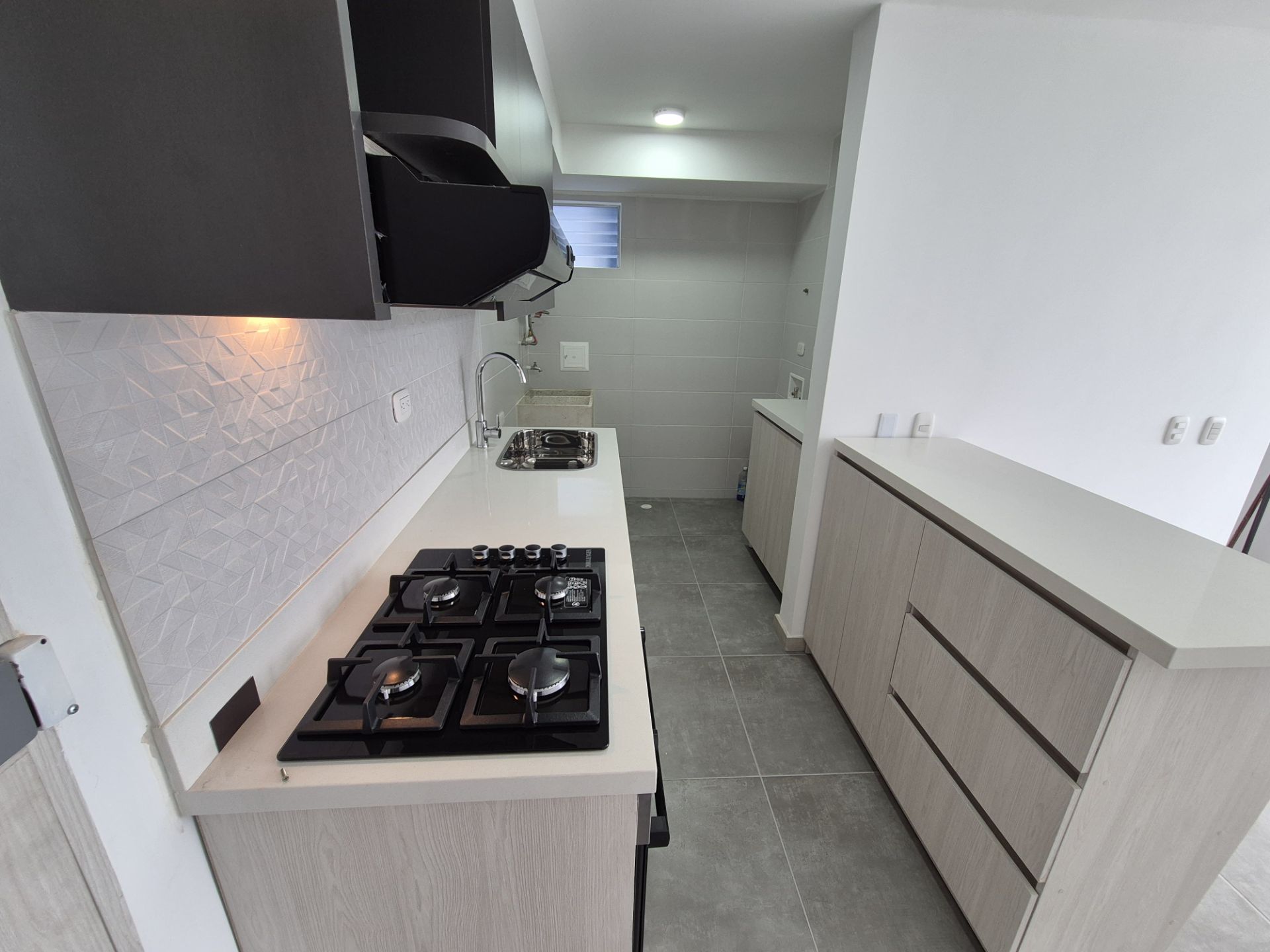 SE VENDE APARTAMENTO MONTEAZUL  4..jpg