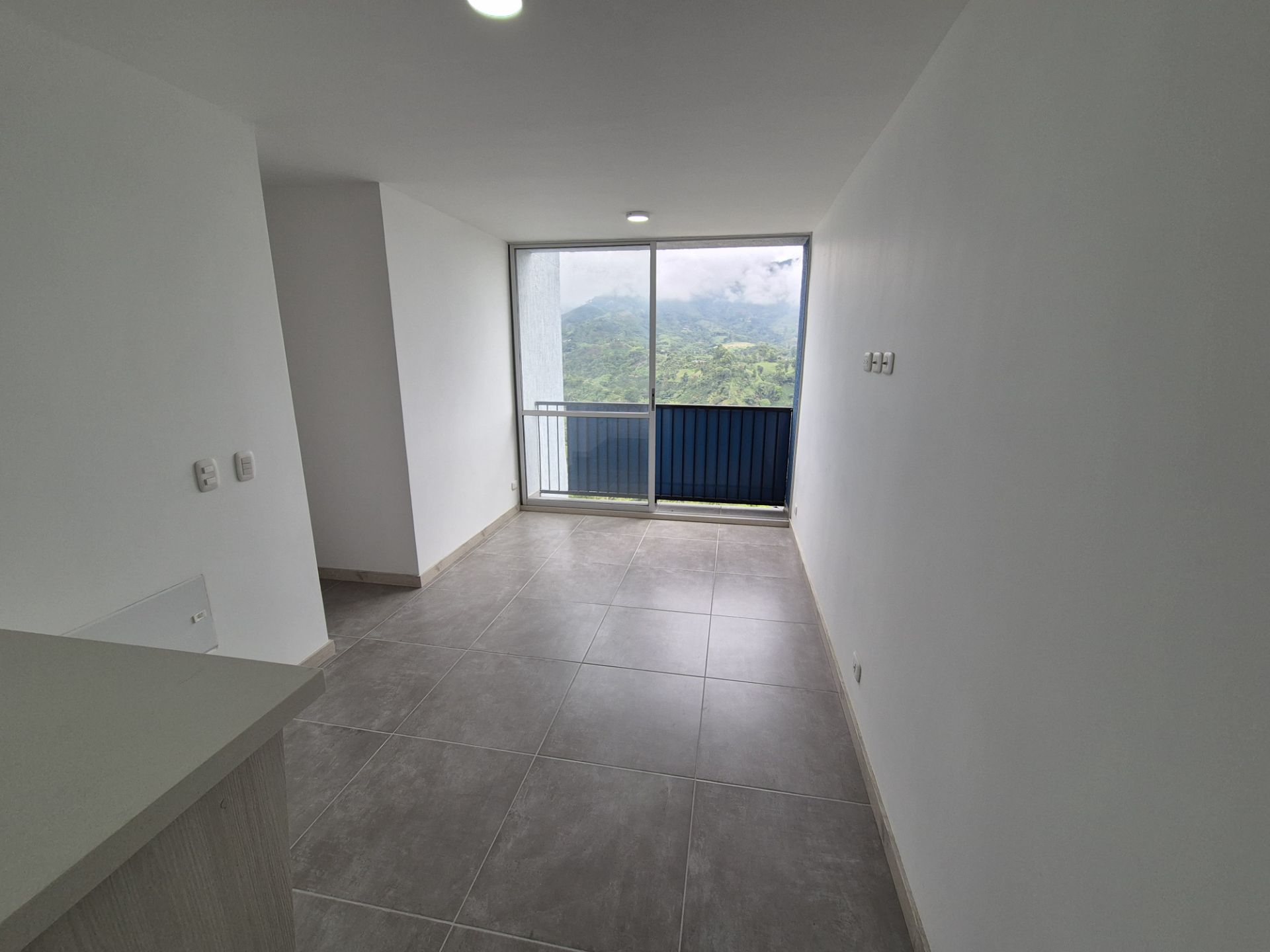 SE VENDE APARTAMENTO MONTEAZUL  7..jpg