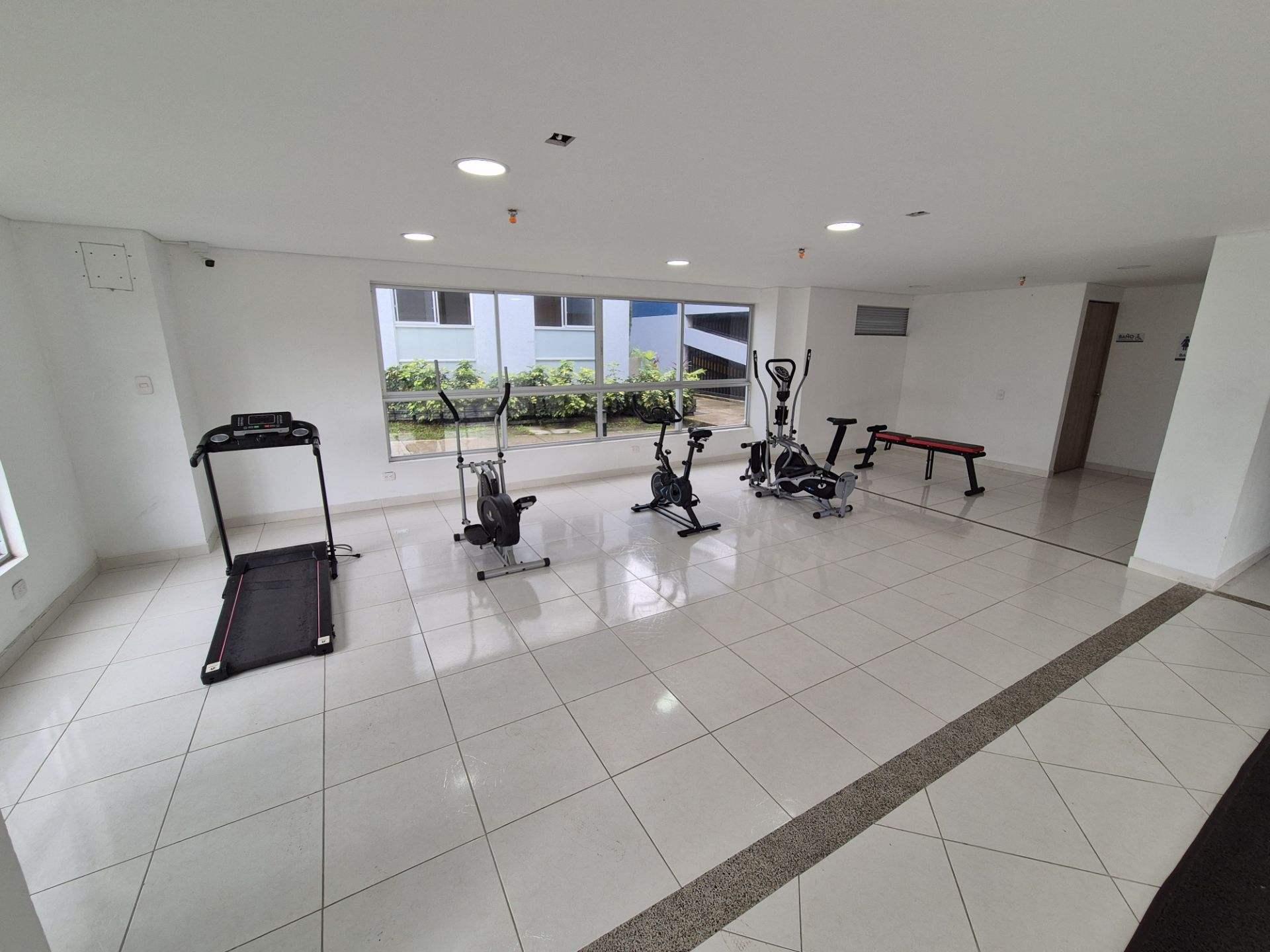 SE VENDE APARTAMENTO MONTEAZUL  24..jpg