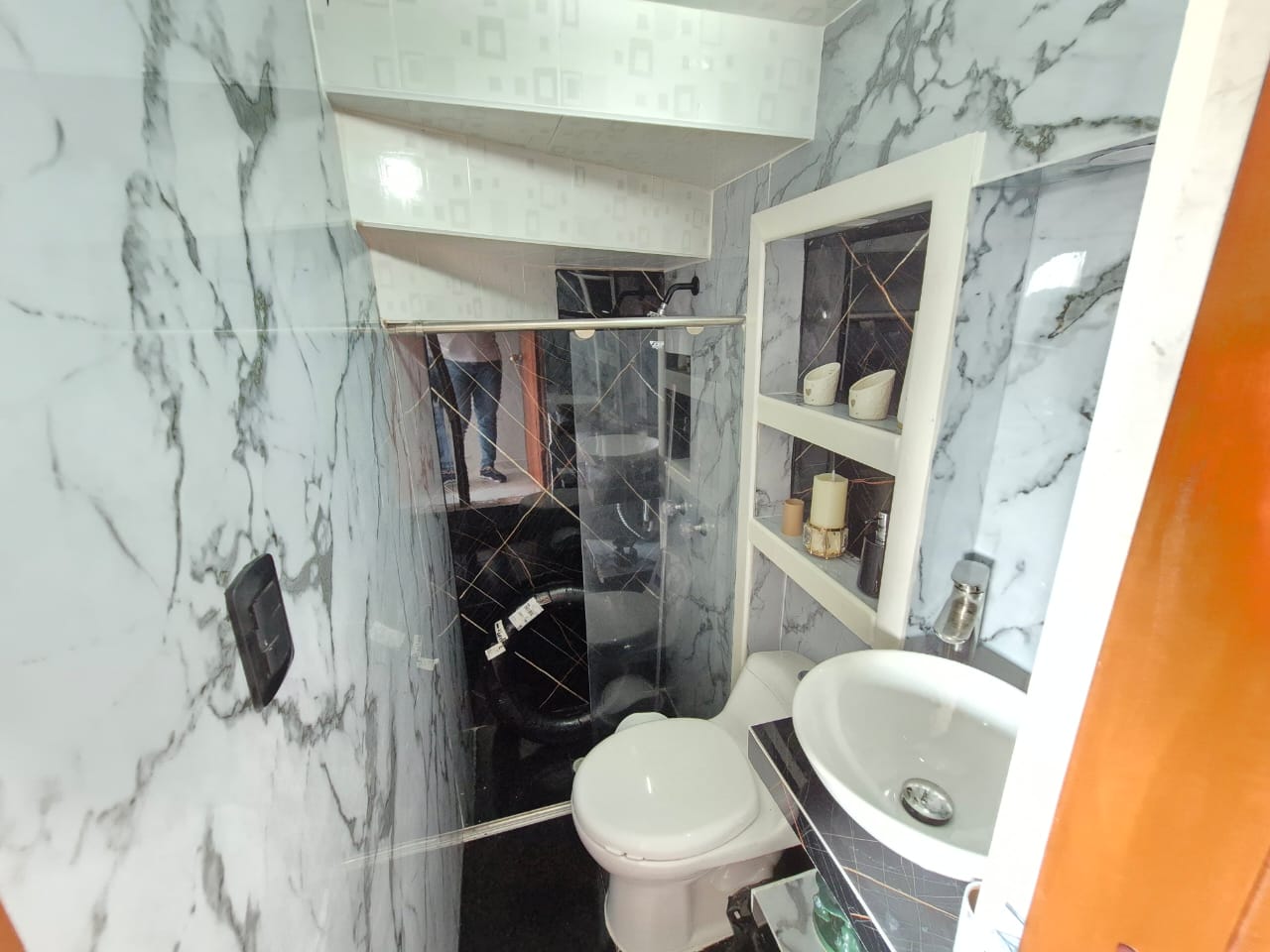 SE VENDE APARTAMENTO CERCA AL ESTADIO  28..jpeg