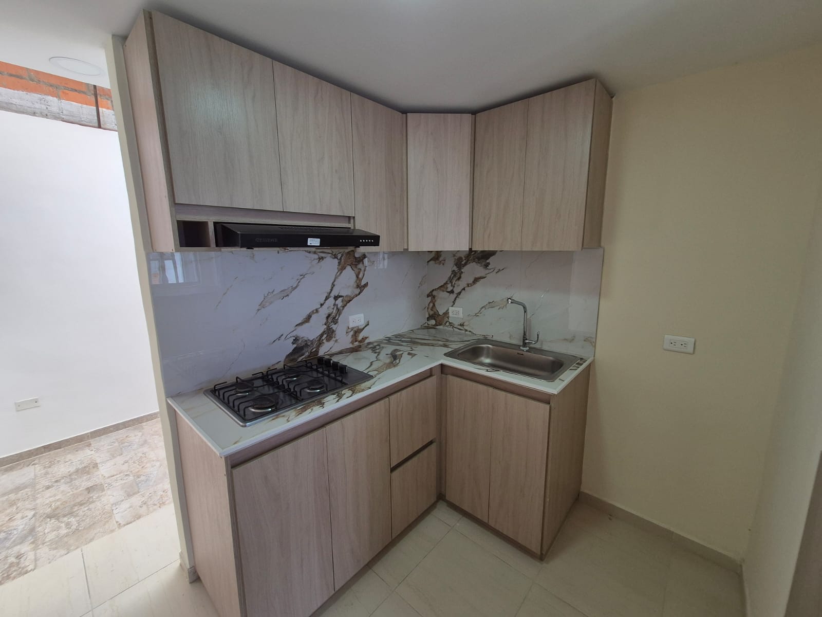 SE VENDE CASA EN SECTOR ENTRE VERDES  3..jpg