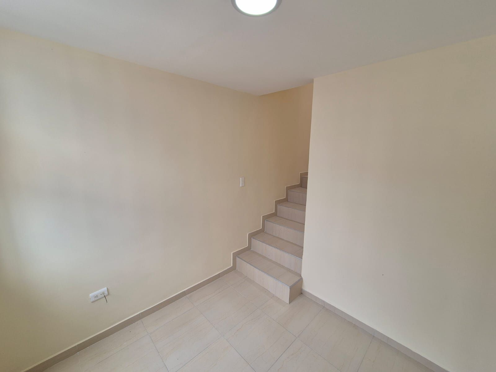 SE VENDE CASA EN SECTOR ENTRE VERDES  12..jpg