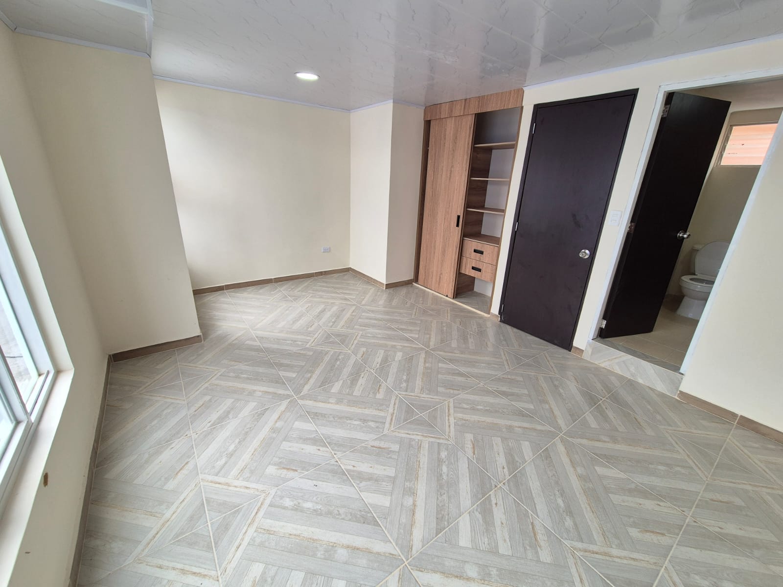 SE VENDE CASA EN SECTOR ENTRE VERDES  17..jpg