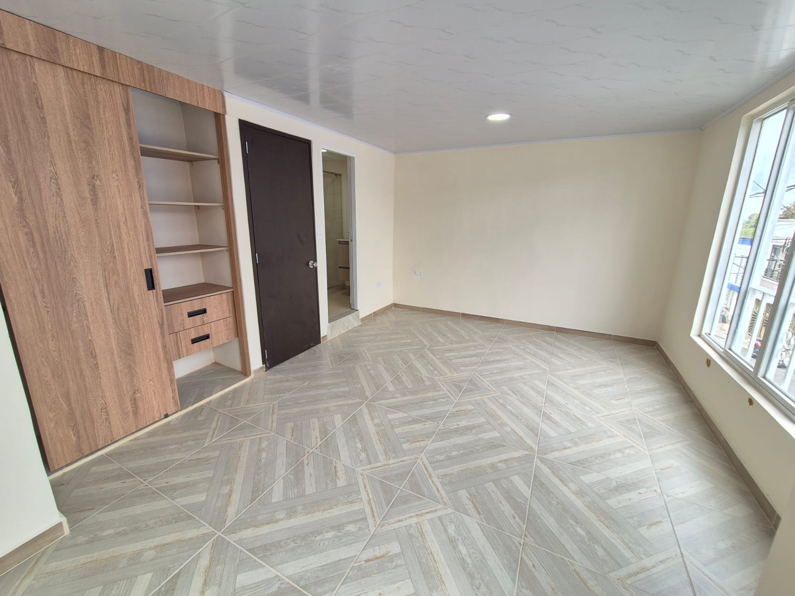 SE VENDE CASA EN SECTOR ENTRE VERDES  21..jpg