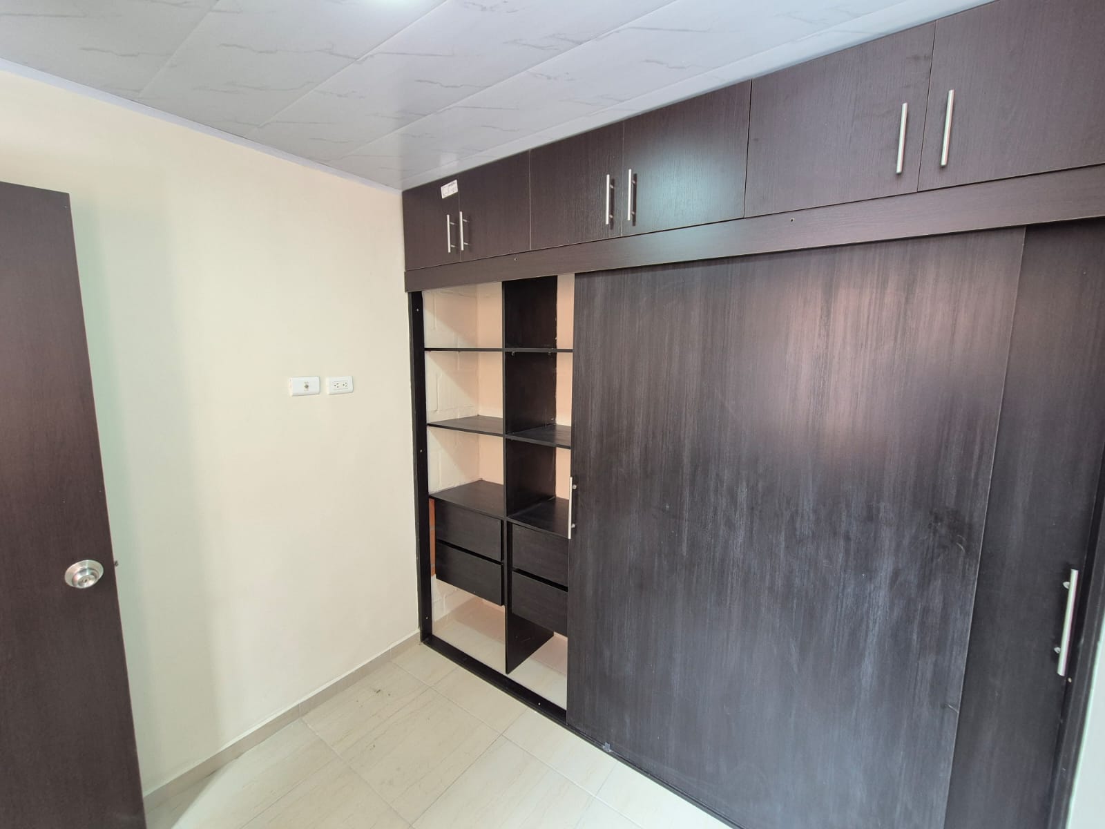 SE VENDE CASA EN SECTOR ENTRE VERDES  30..jpg