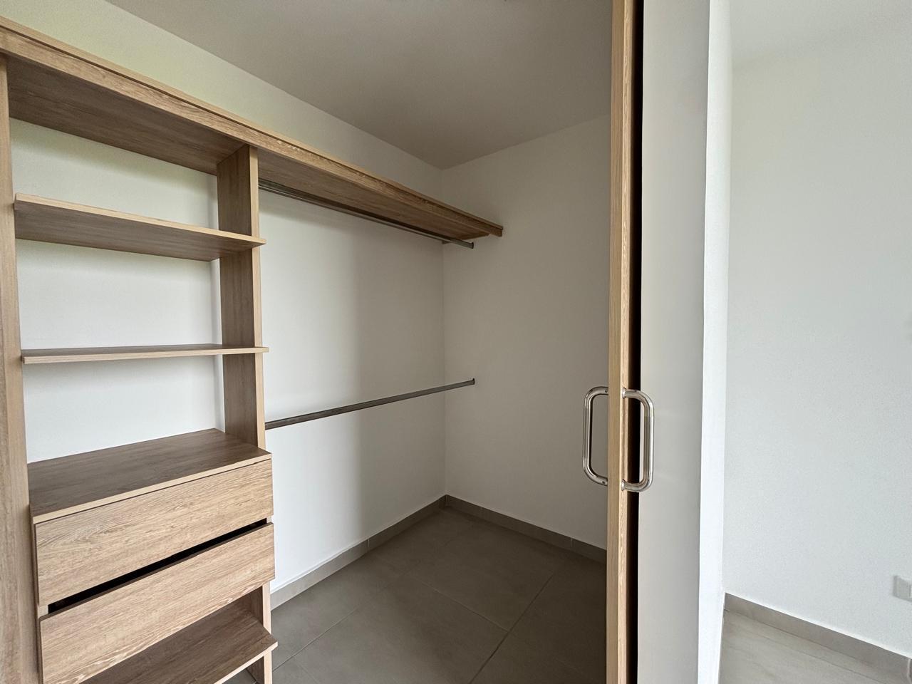 SE VENDE APTO AV. CENTENARIO  9..jpeg