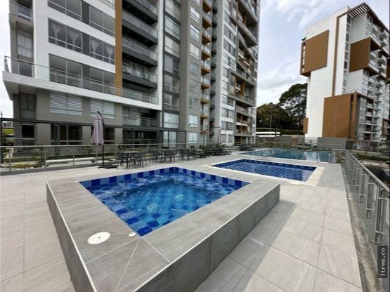 SE VENDE APTO AV. CENTENARIO  18..jpg