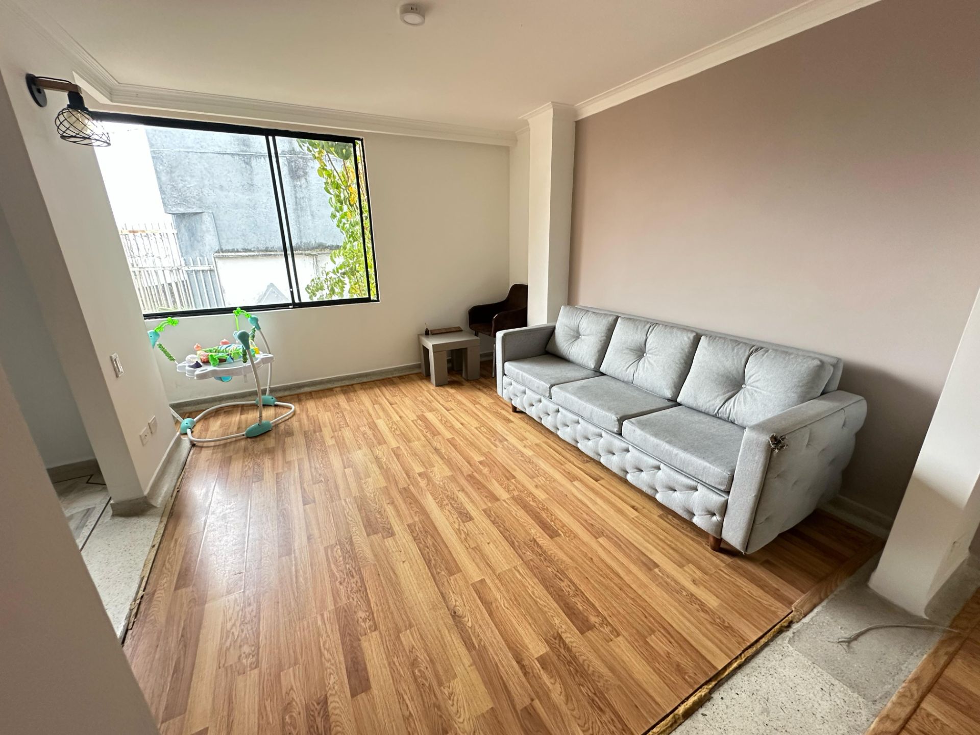 SE VENDE CASA SECTOR FUNDADORES 2.jpg