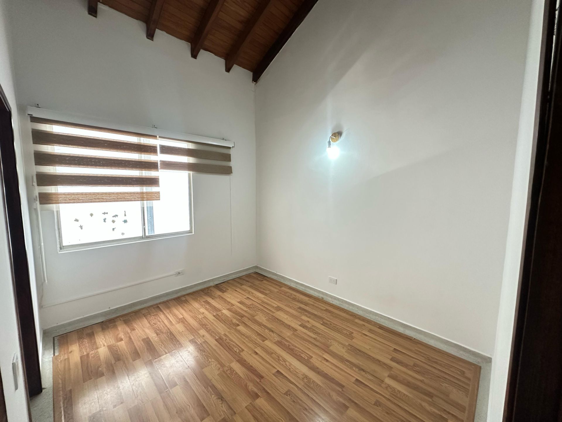 SE VENDE CASA SECTOR FUNDADORES 12.jpg