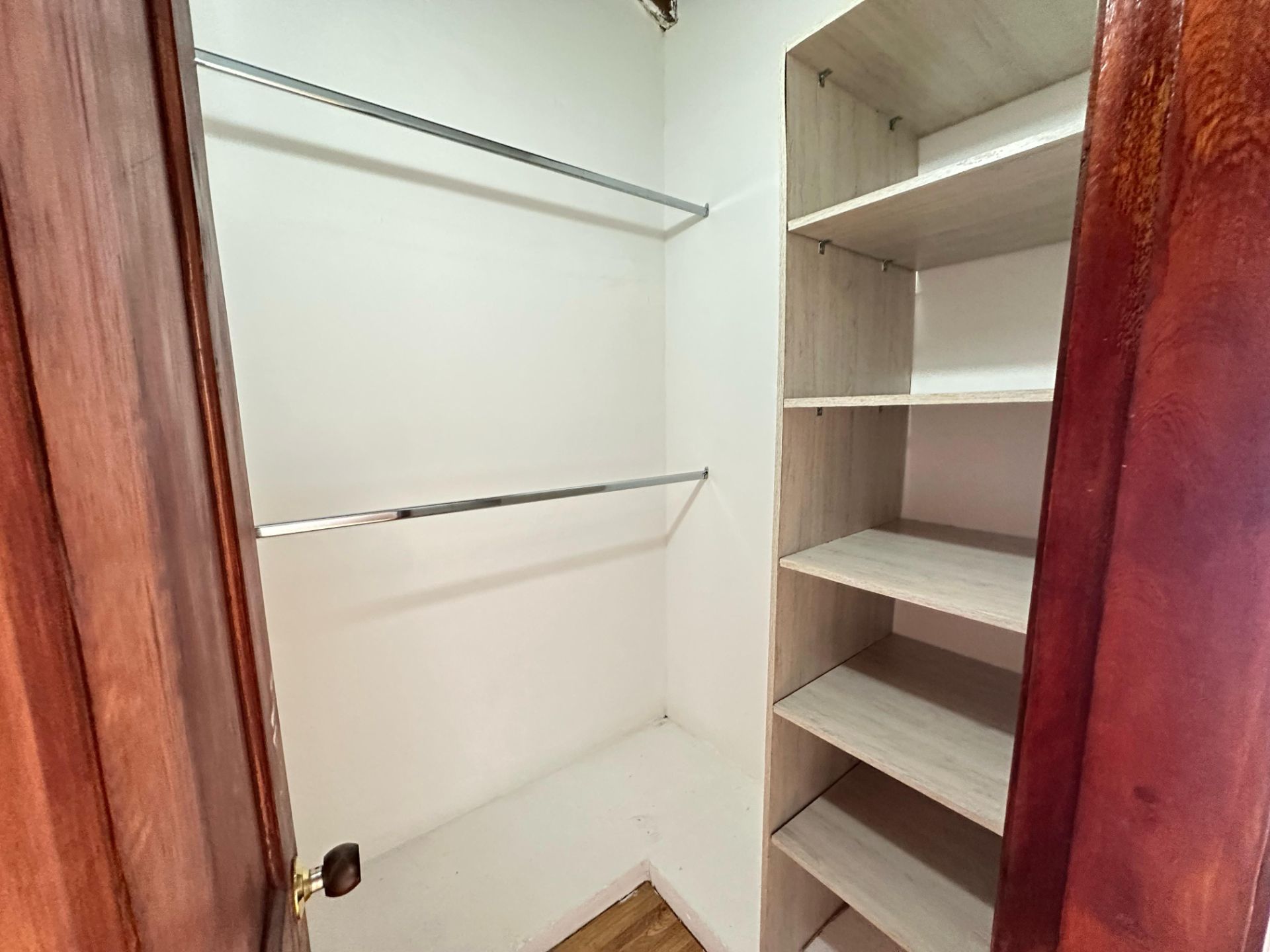 SE VENDE CASA SECTOR FUNDADORES 16..jpg