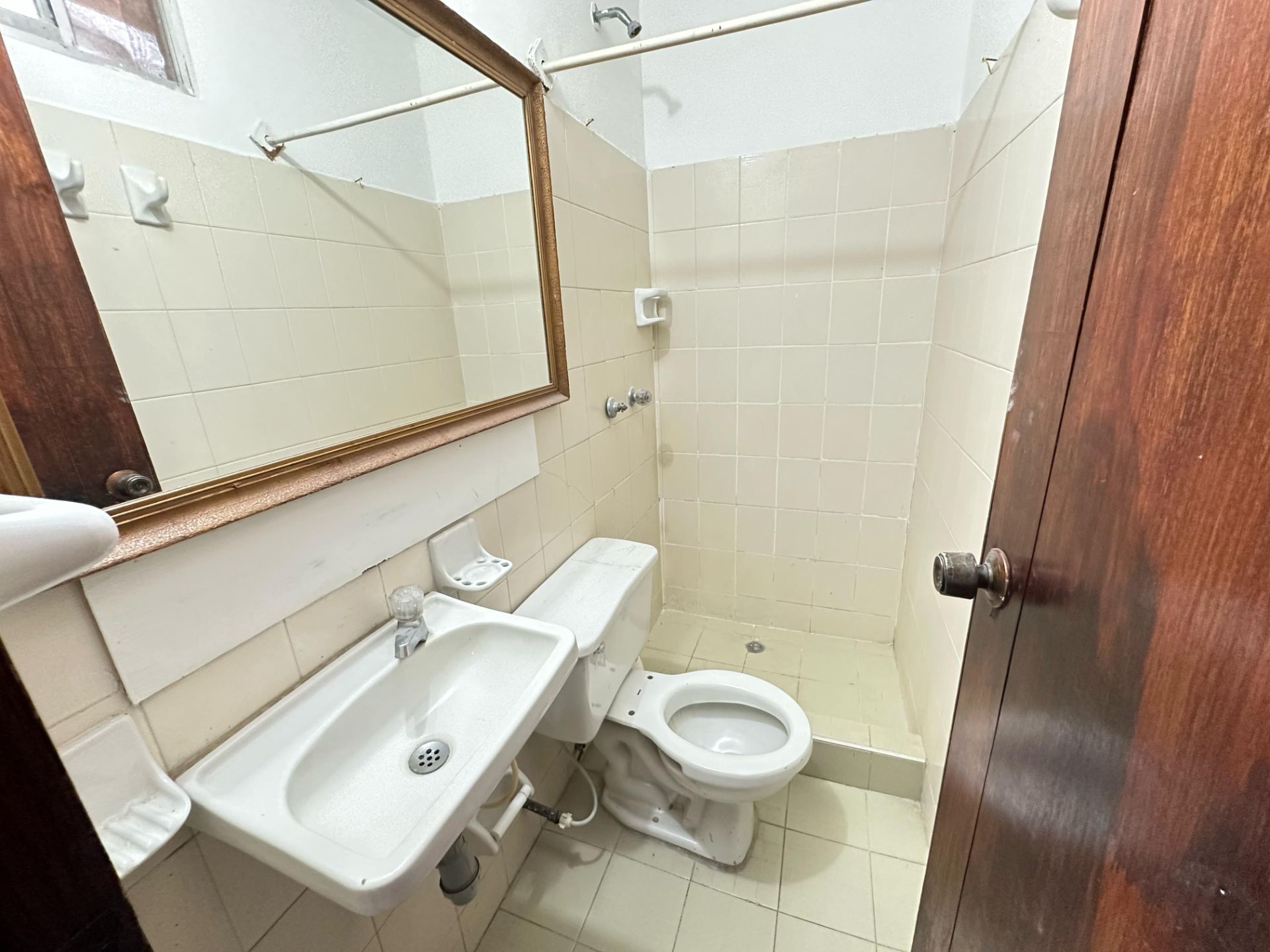 SE VENDE CASA SECTOR FUNDADORES 17..jpg